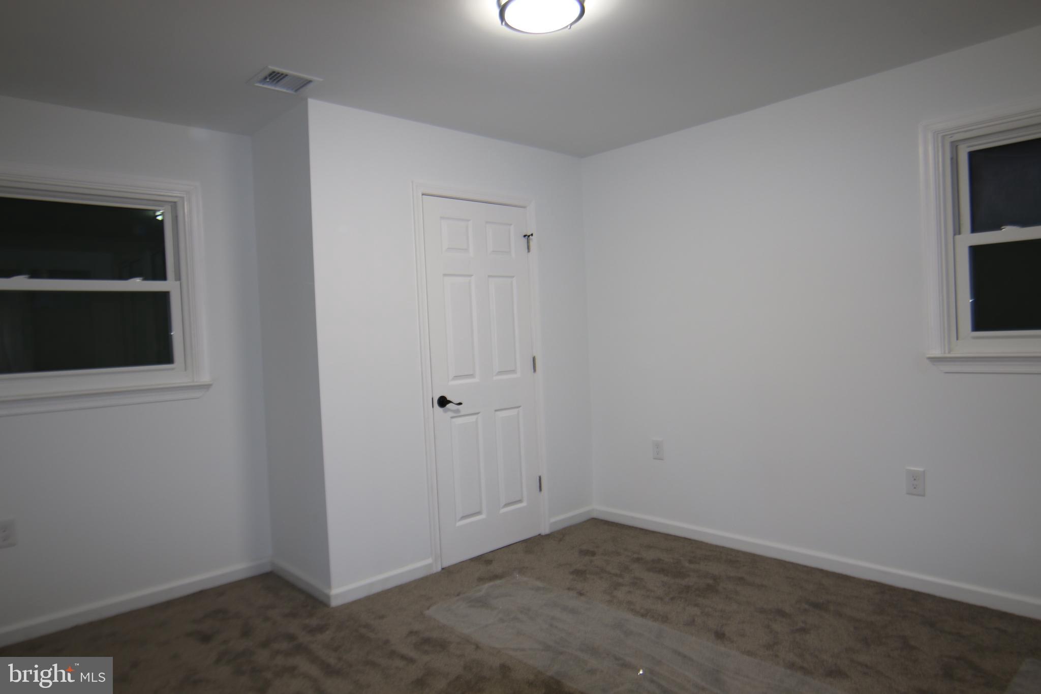 OAK HILLS - Residential