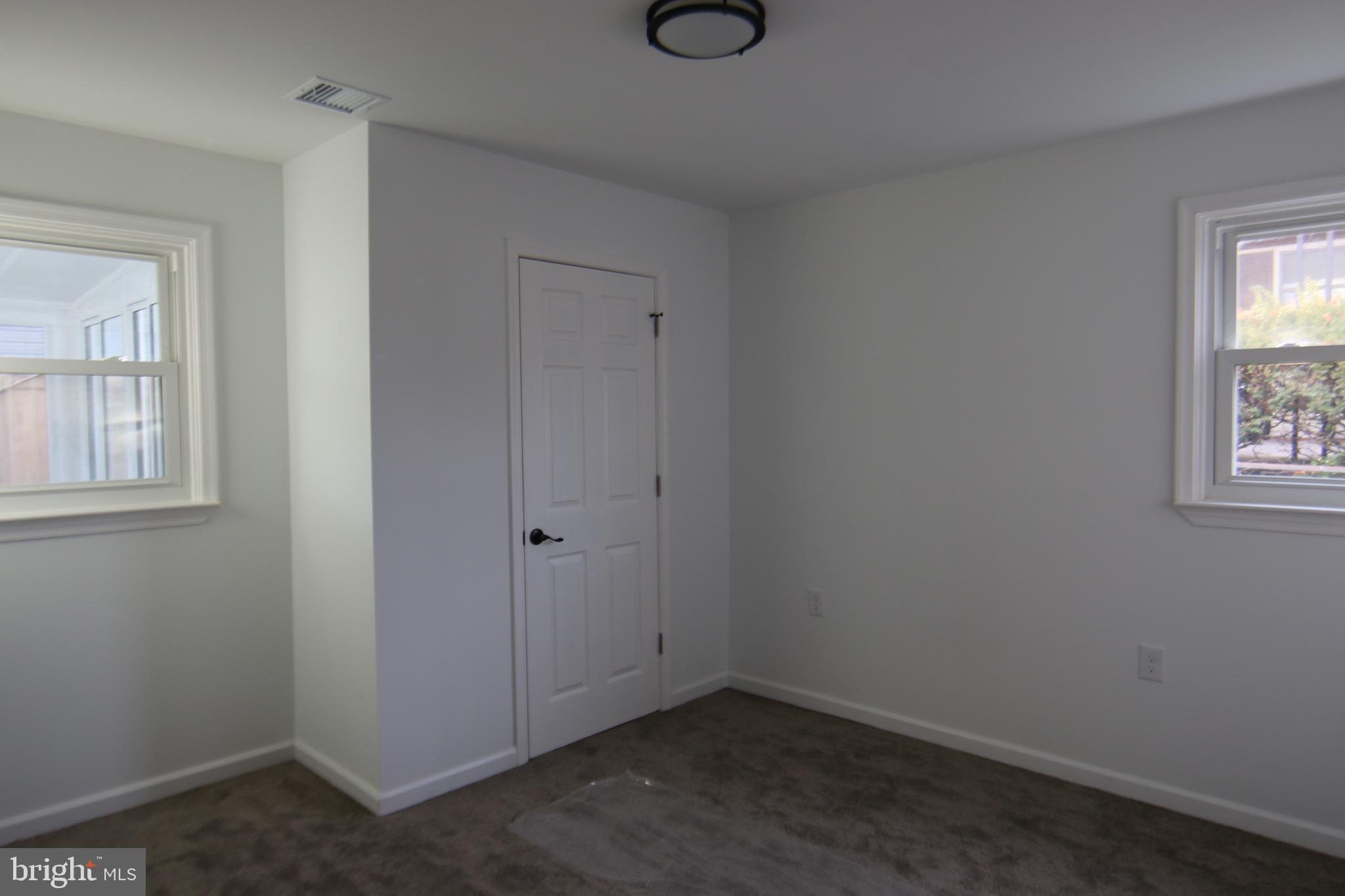 OAK HILLS - Residential