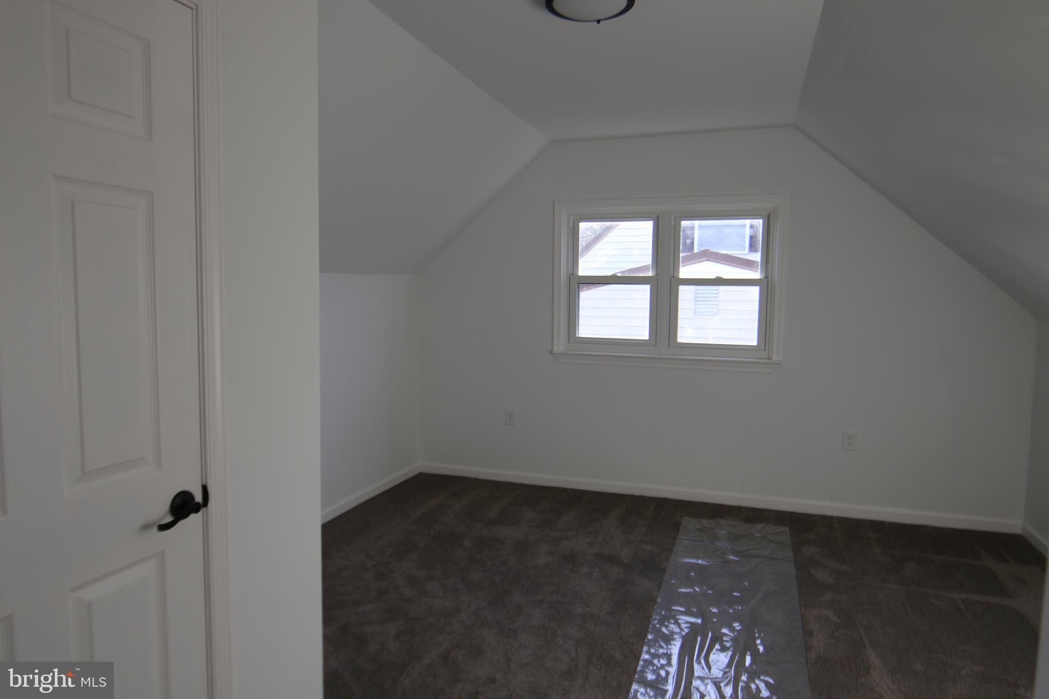 OAK HILLS - Residential