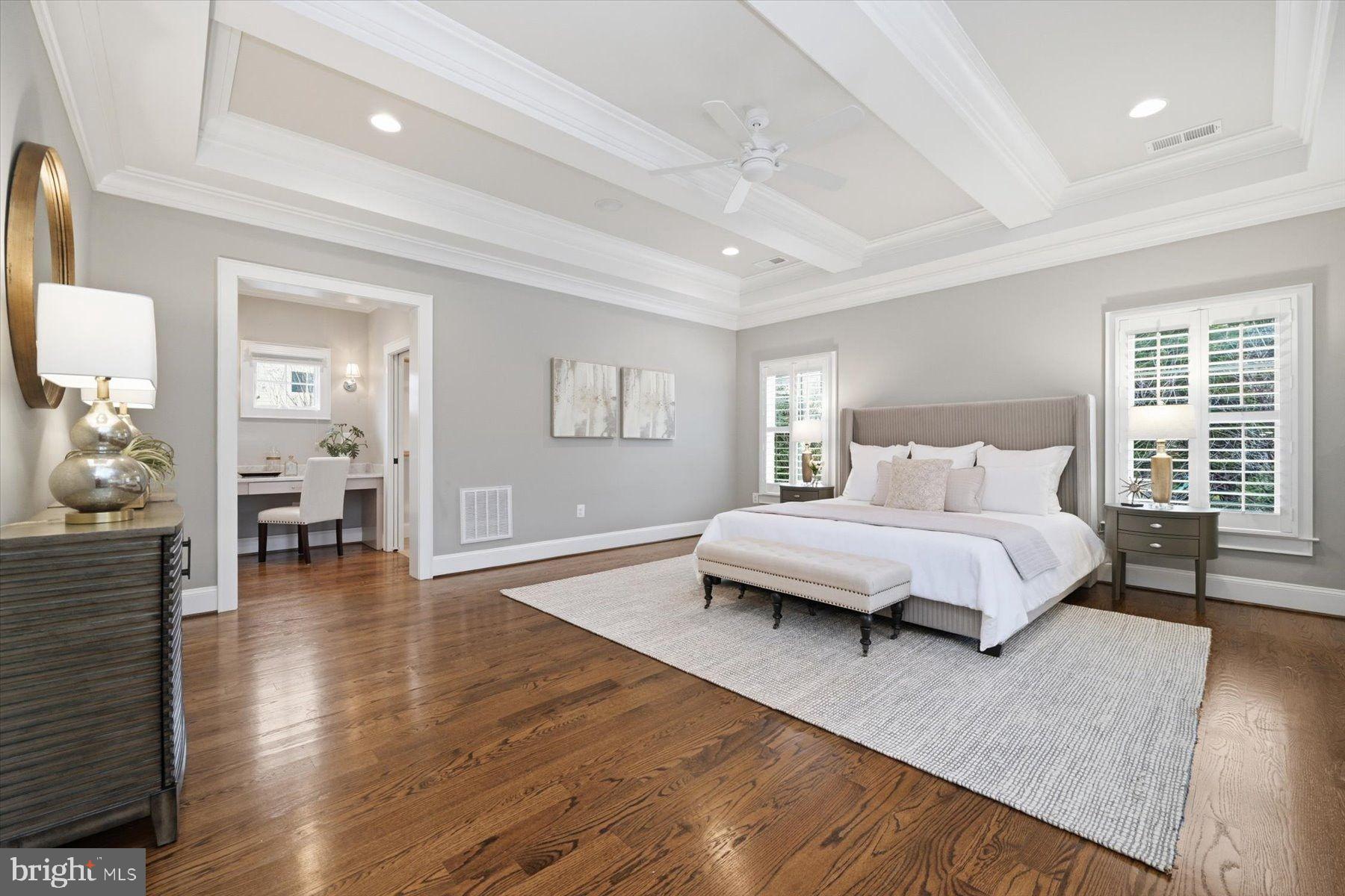 CRESCENT HILLS - Residential