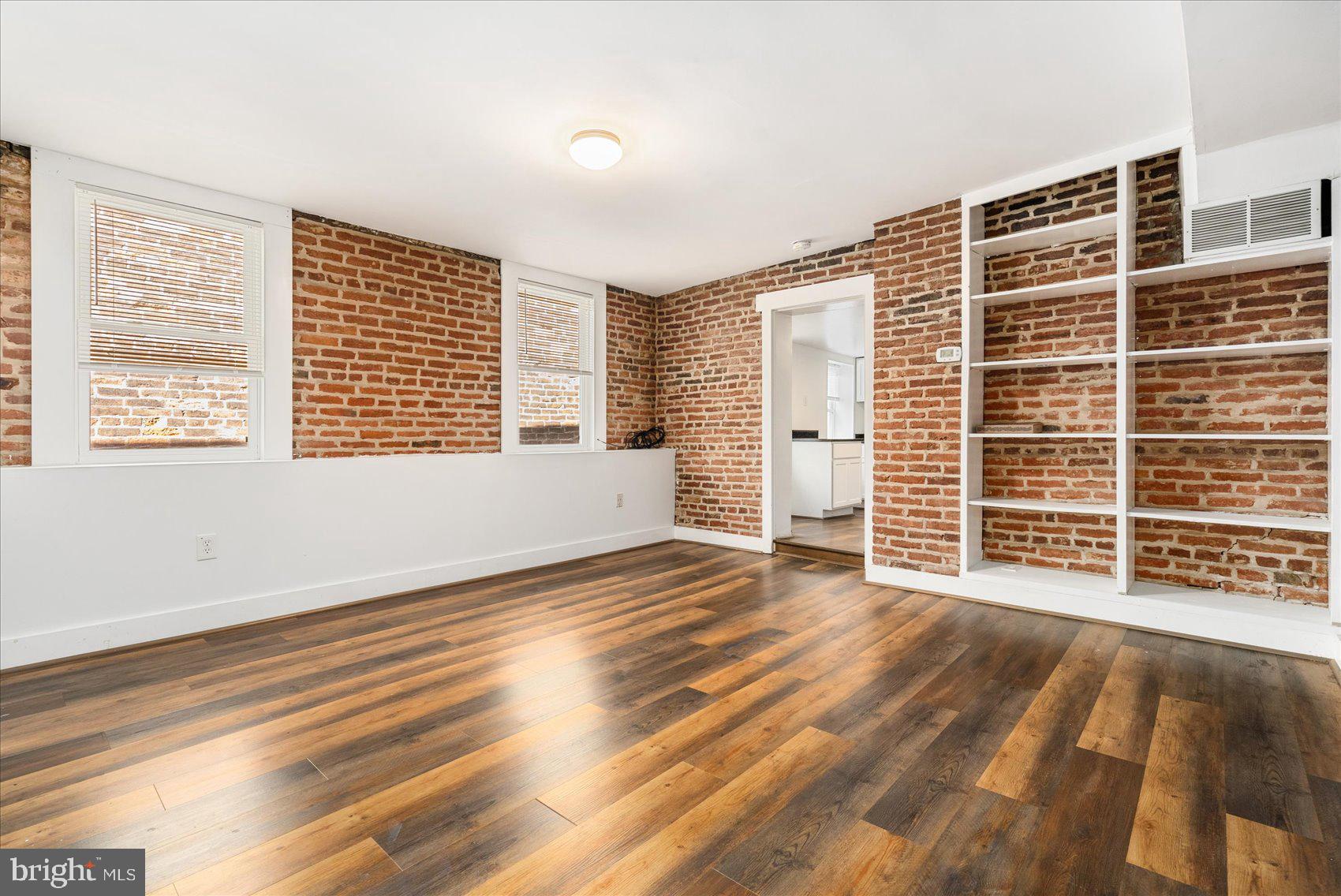 FELLS POINT HISTORIC DISTRICT - Commercial Sale