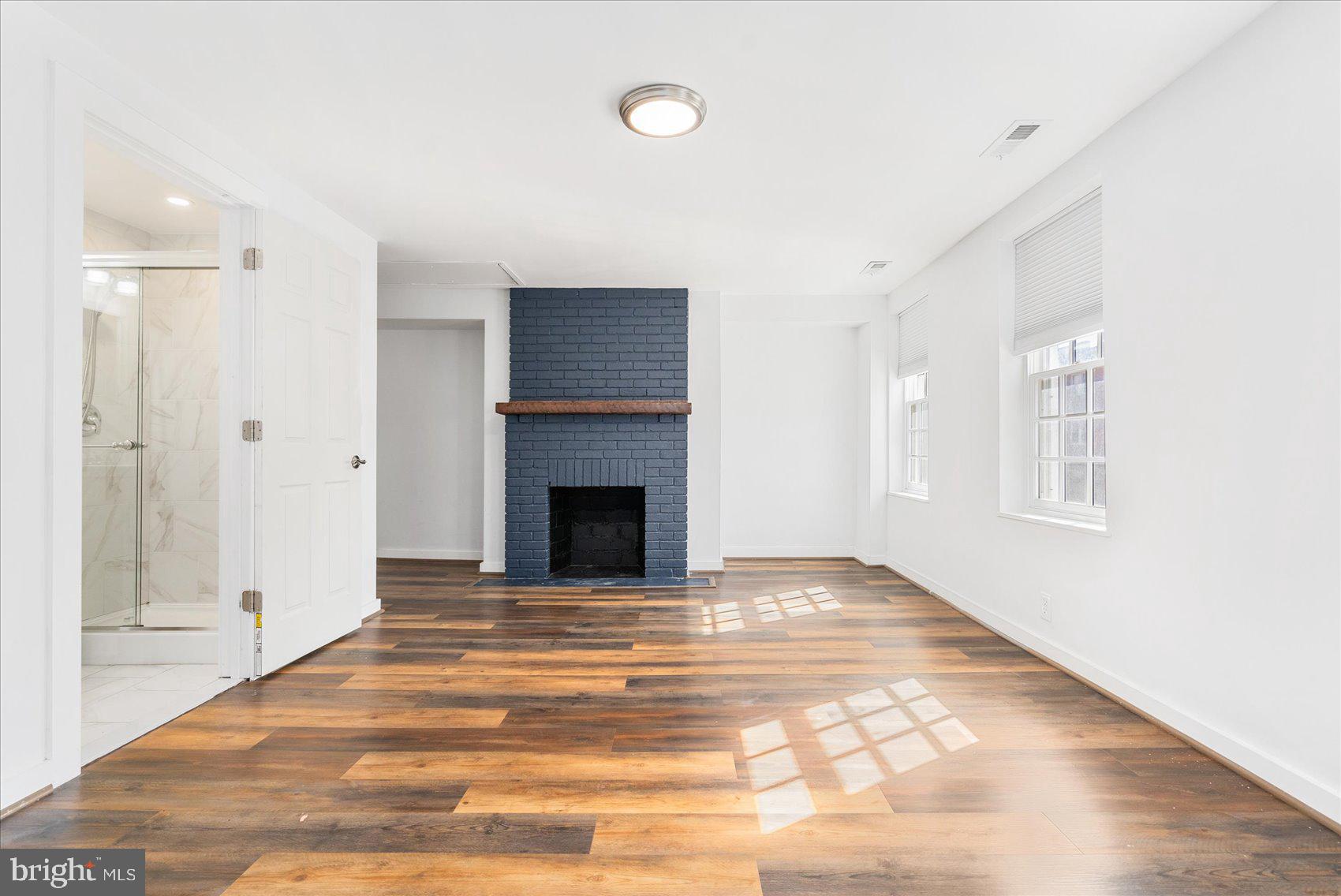 FELLS POINT HISTORIC DISTRICT - Commercial Sale