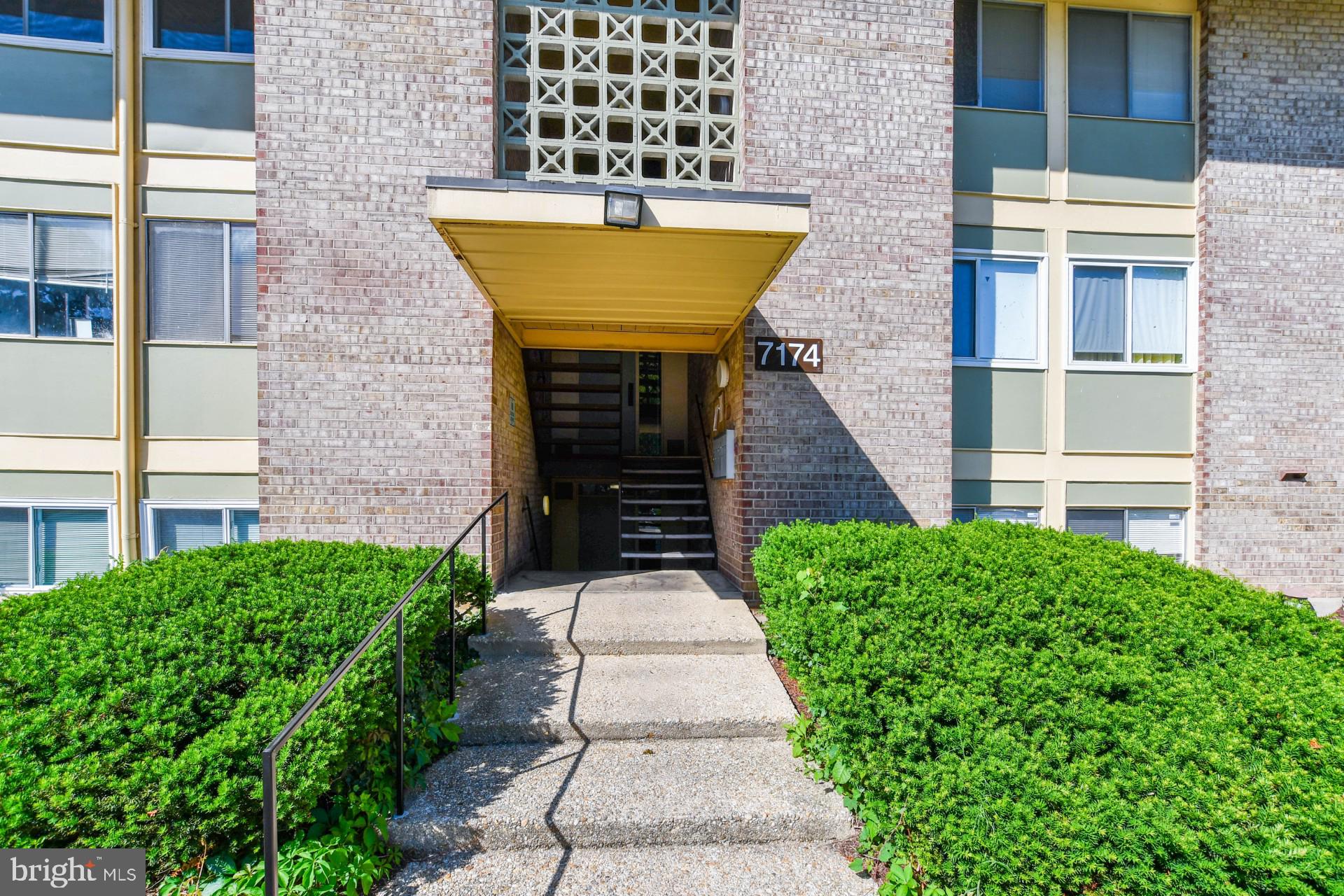 HOLLY HILL CONDOMINIUMS - Residential