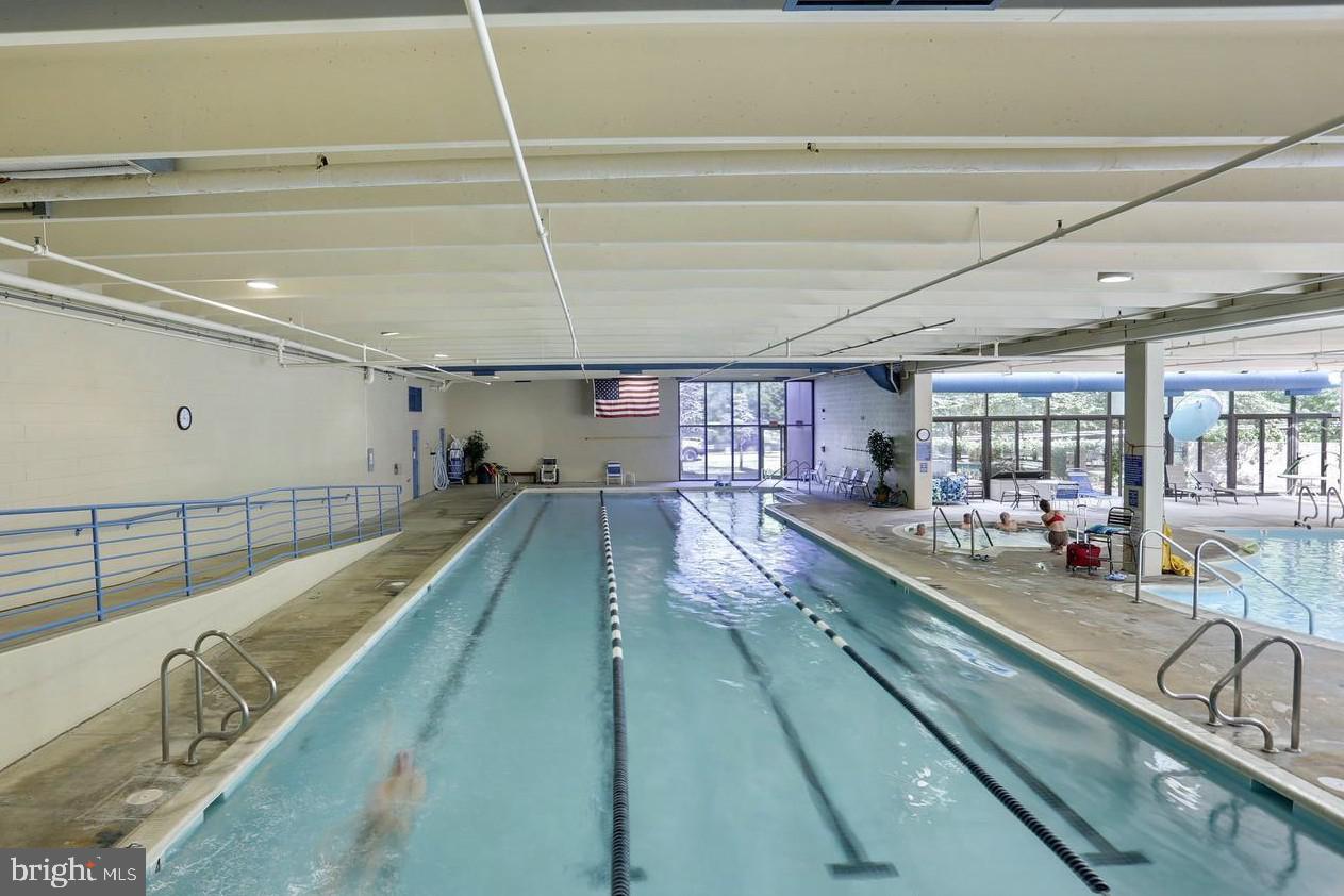 LEISURE WORLD - Residential