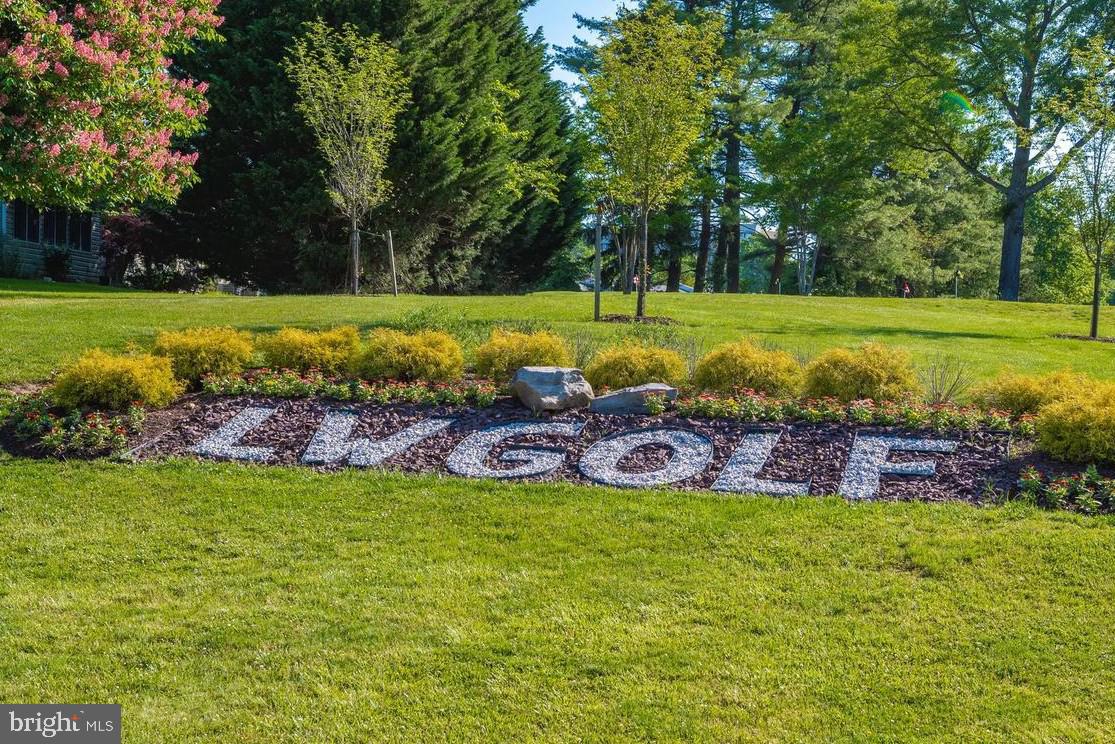 LEISURE WORLD - Residential