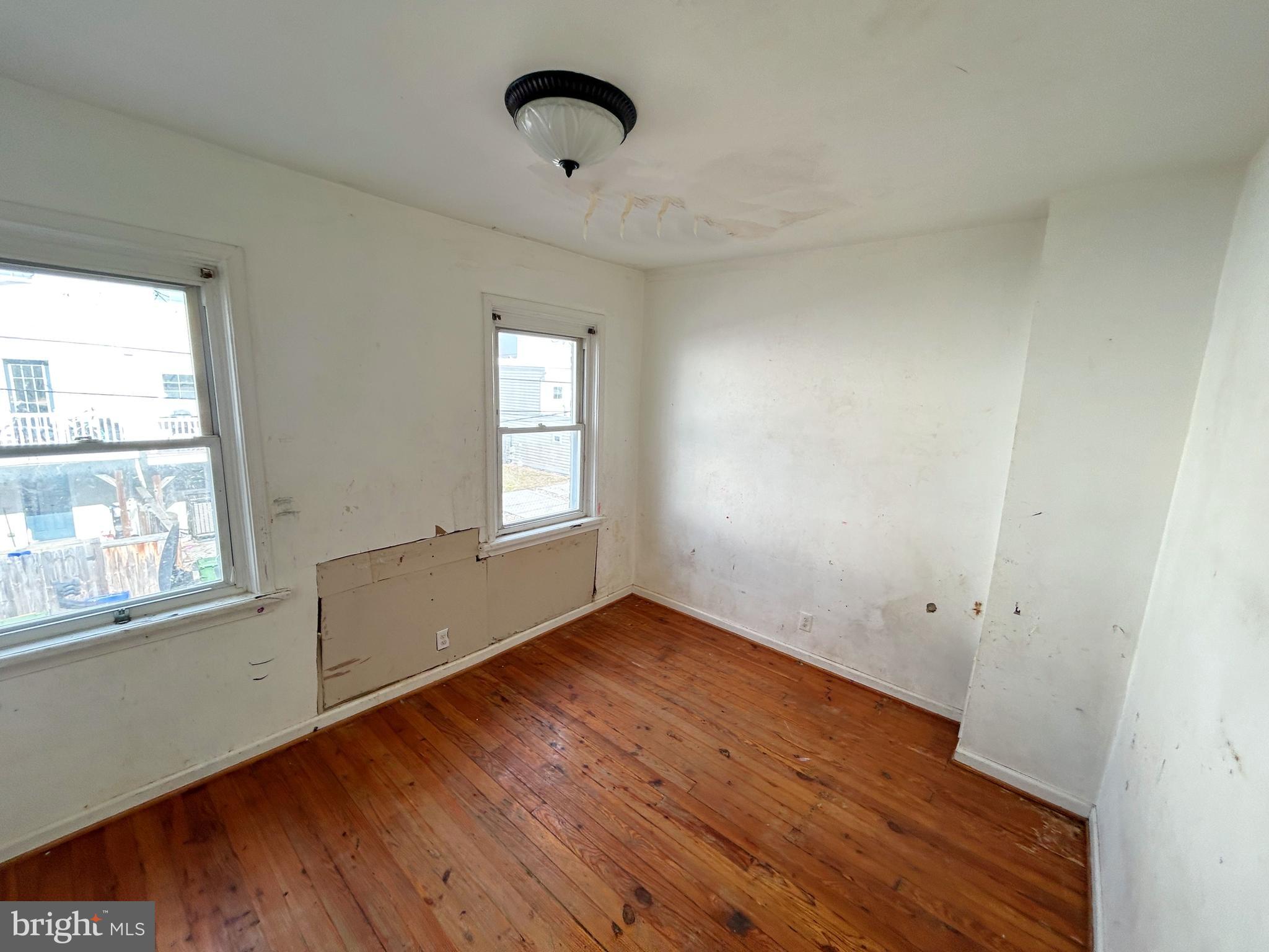 WASHINGTON VILLAGE - Residential