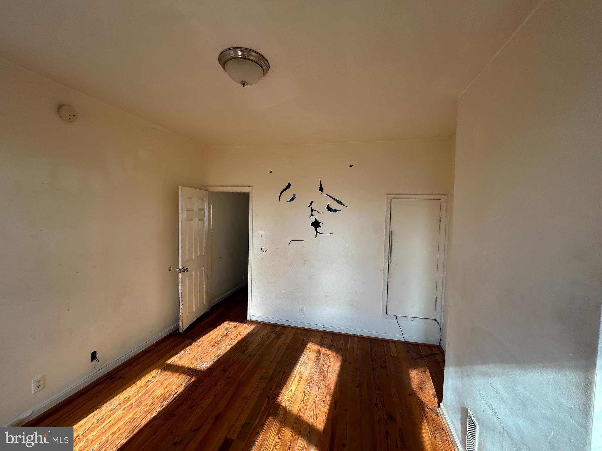 WASHINGTON VILLAGE - Residential