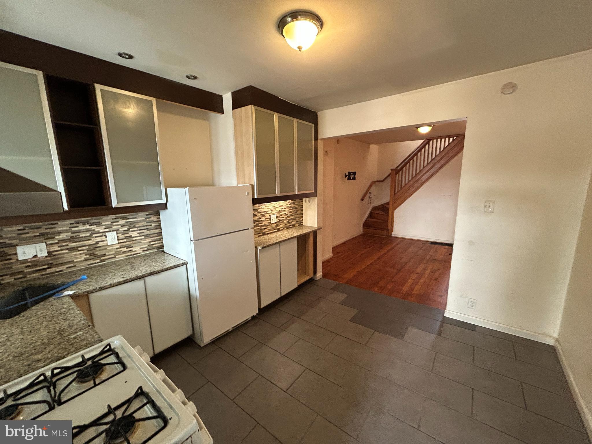 WASHINGTON VILLAGE - Residential