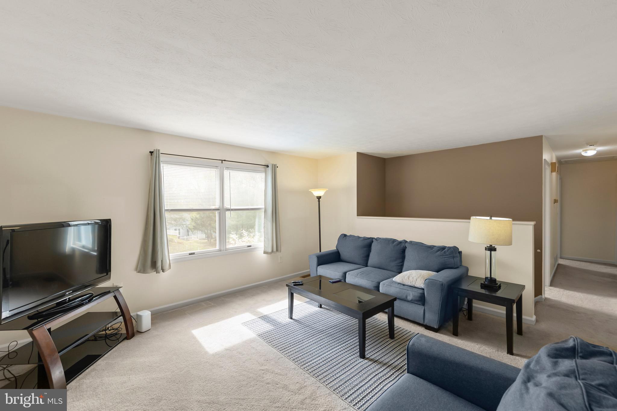 LAKEWOOD MANOR - Residential