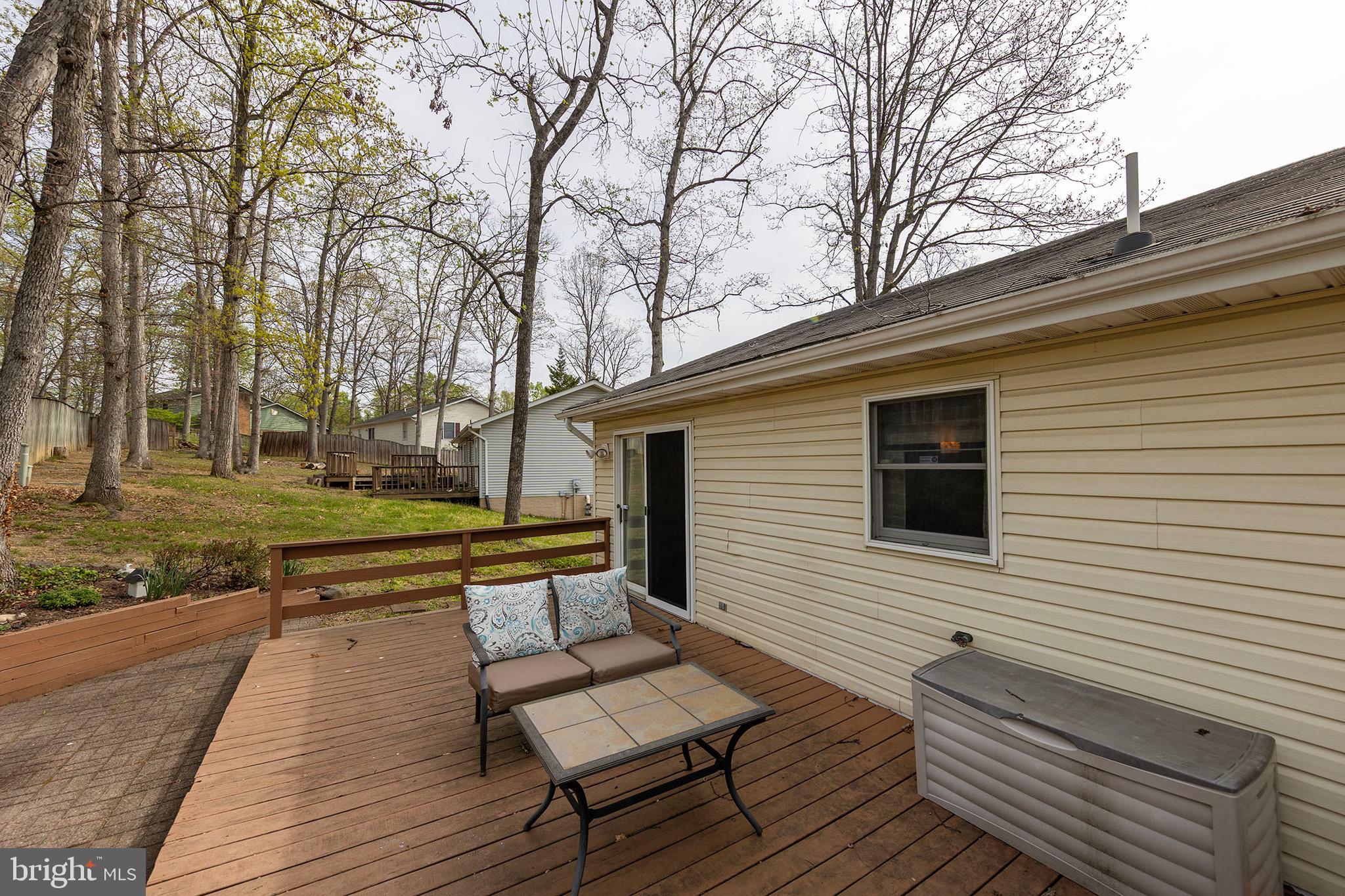 LAKEWOOD MANOR - Residential