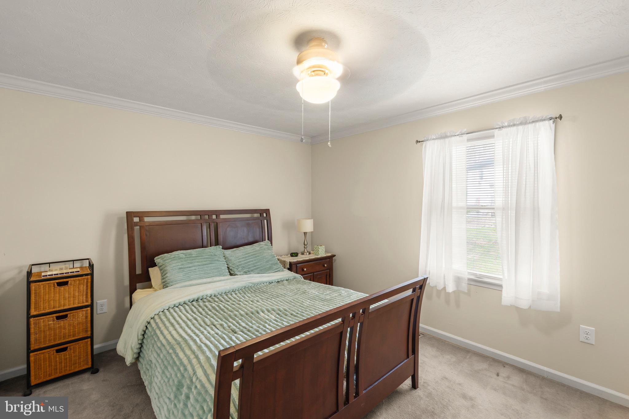 LAKEWOOD MANOR - Residential