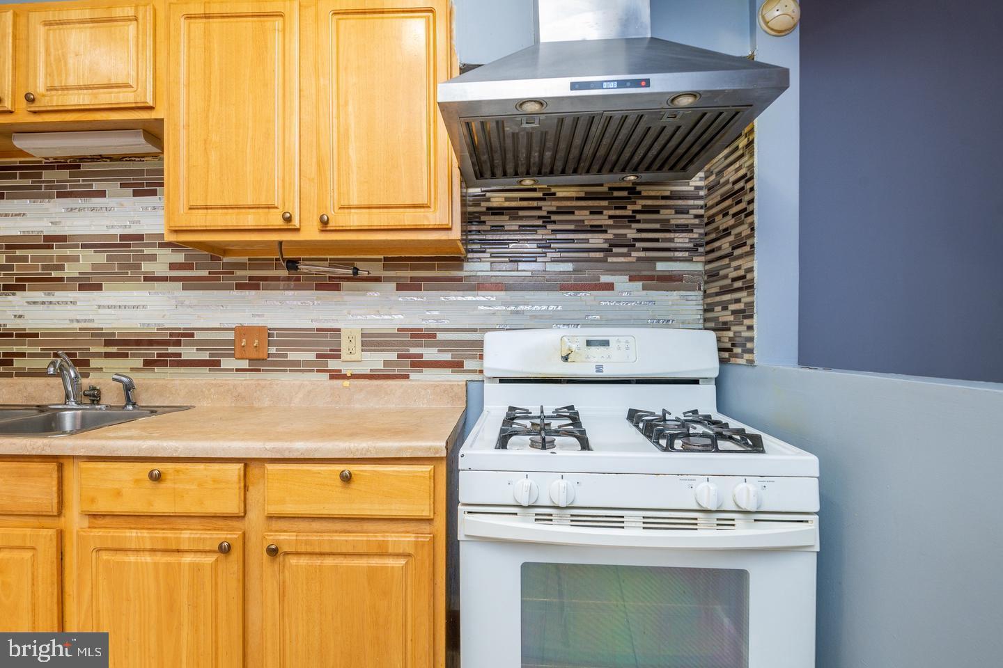 NORTHEAST READING - Residential