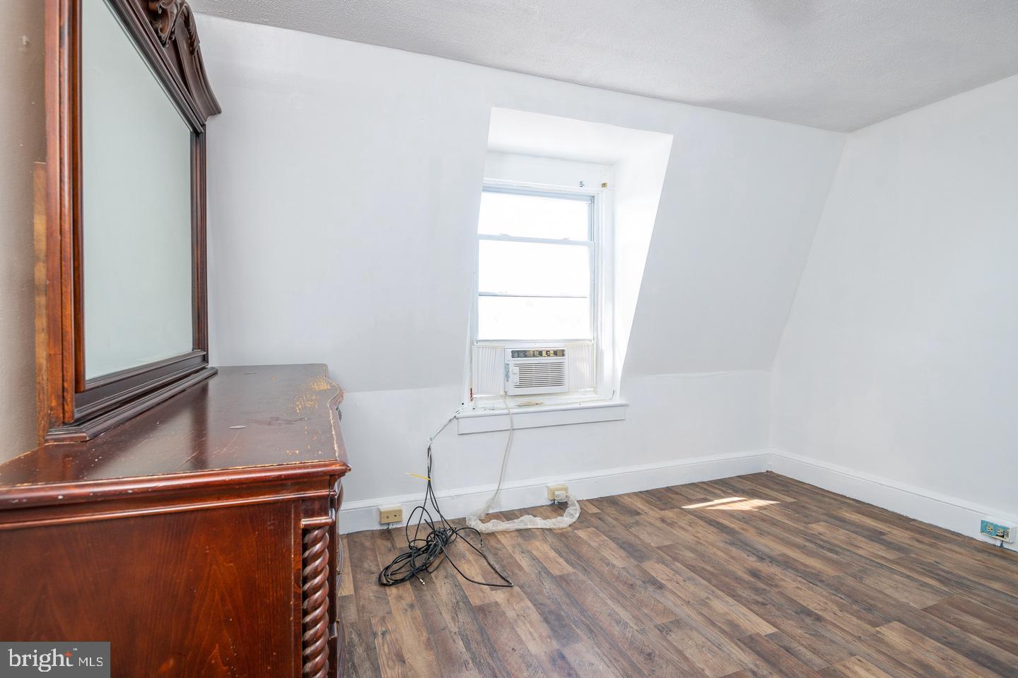 NORTHEAST READING - Residential