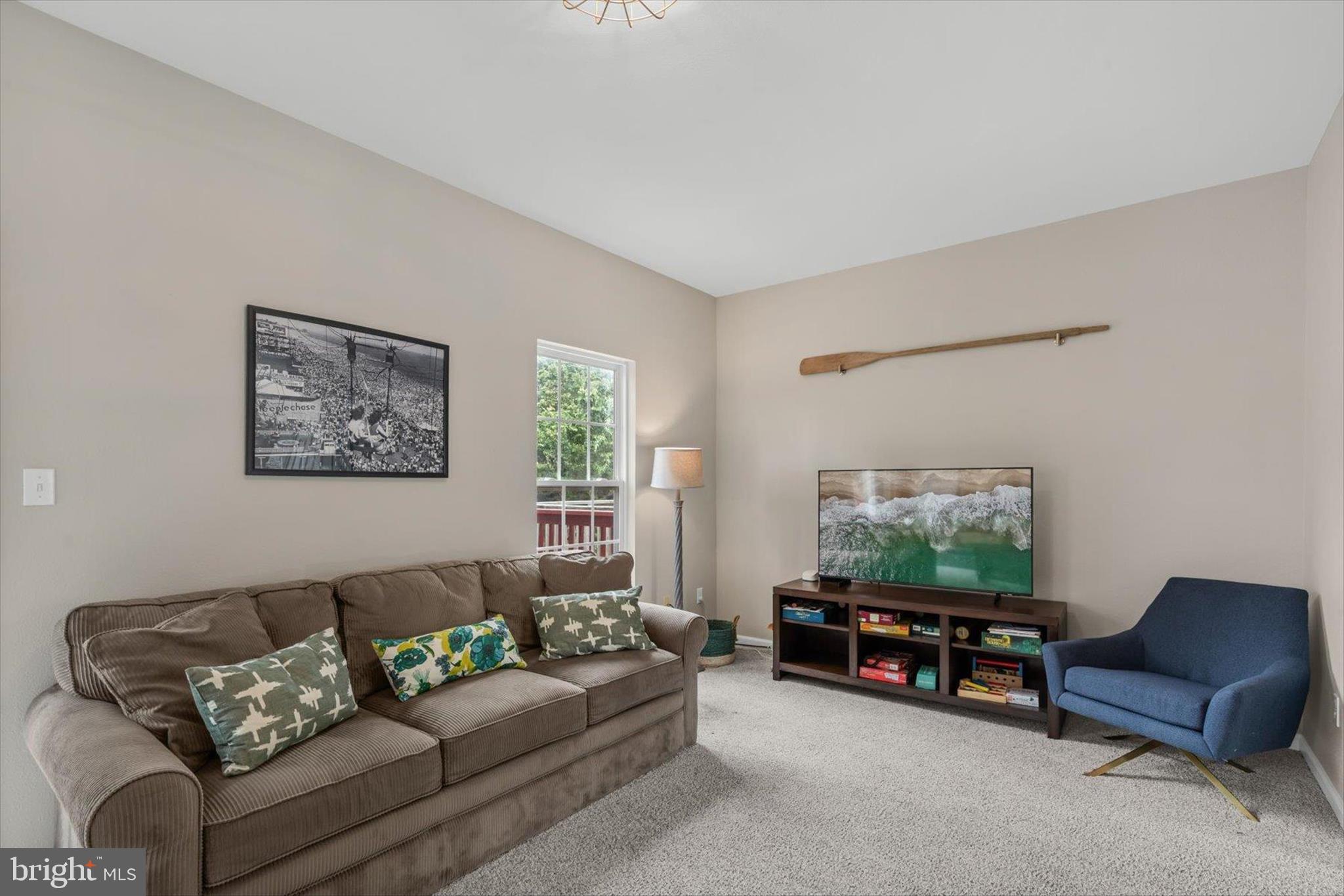 SOUTH HAMPTON - Residential