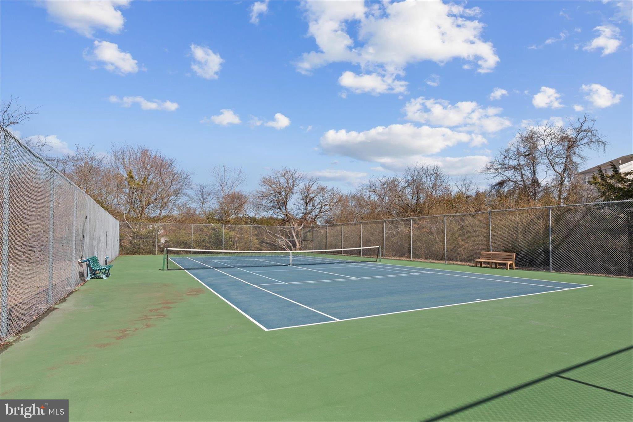 SOUTH HAMPTON - Residential