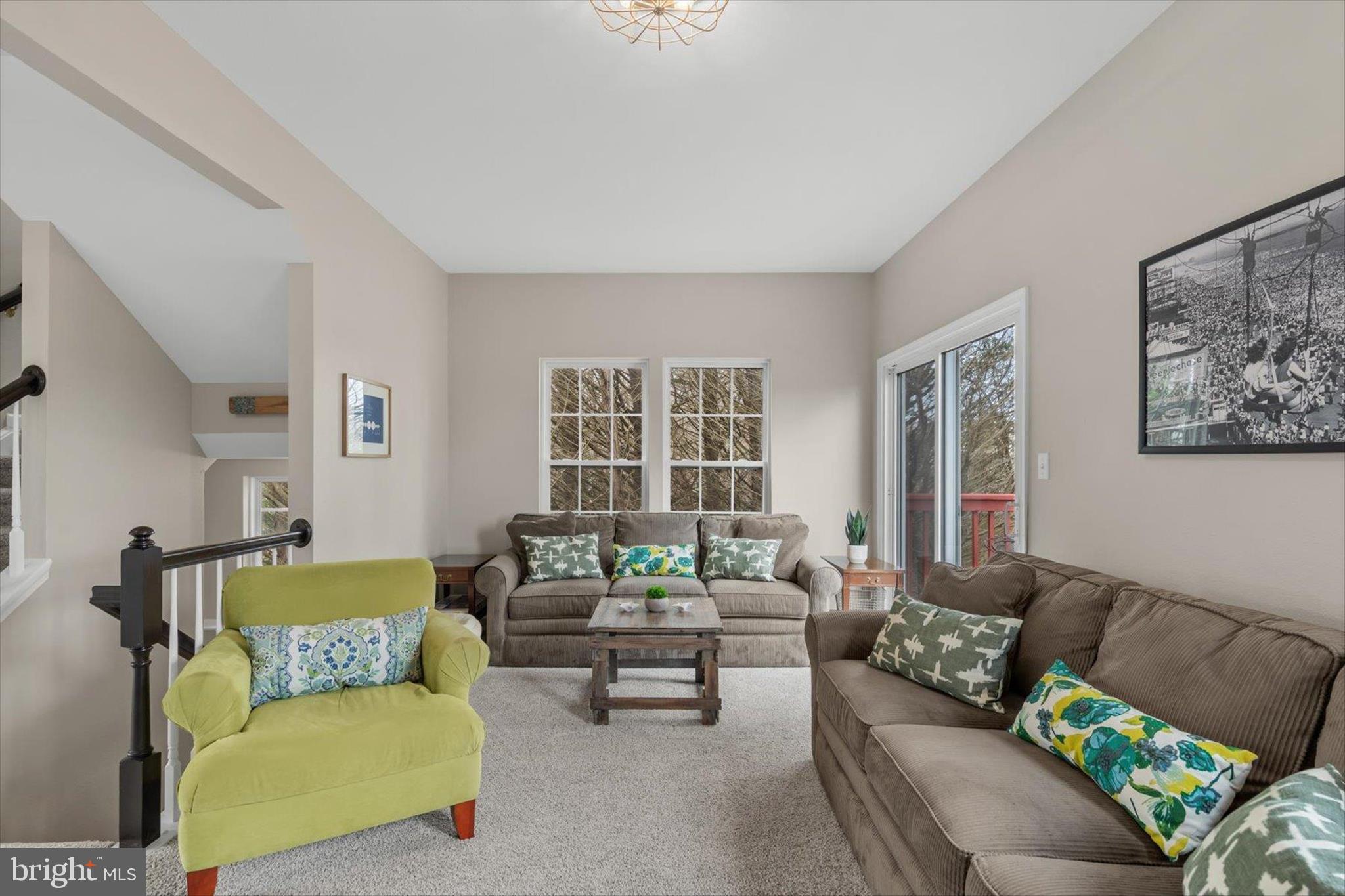 SOUTH HAMPTON - Residential