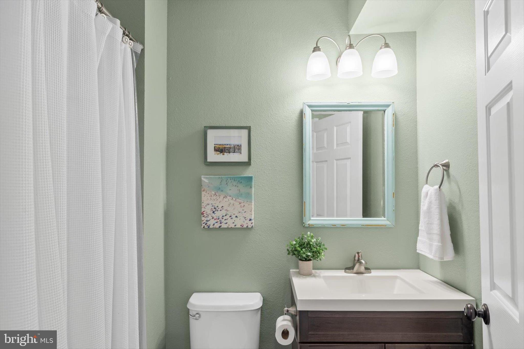 SOUTH HAMPTON - Residential