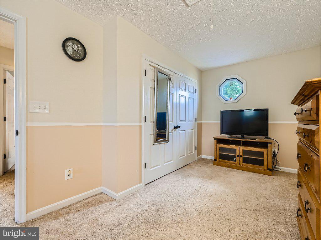 GRAY MANOR - Residential