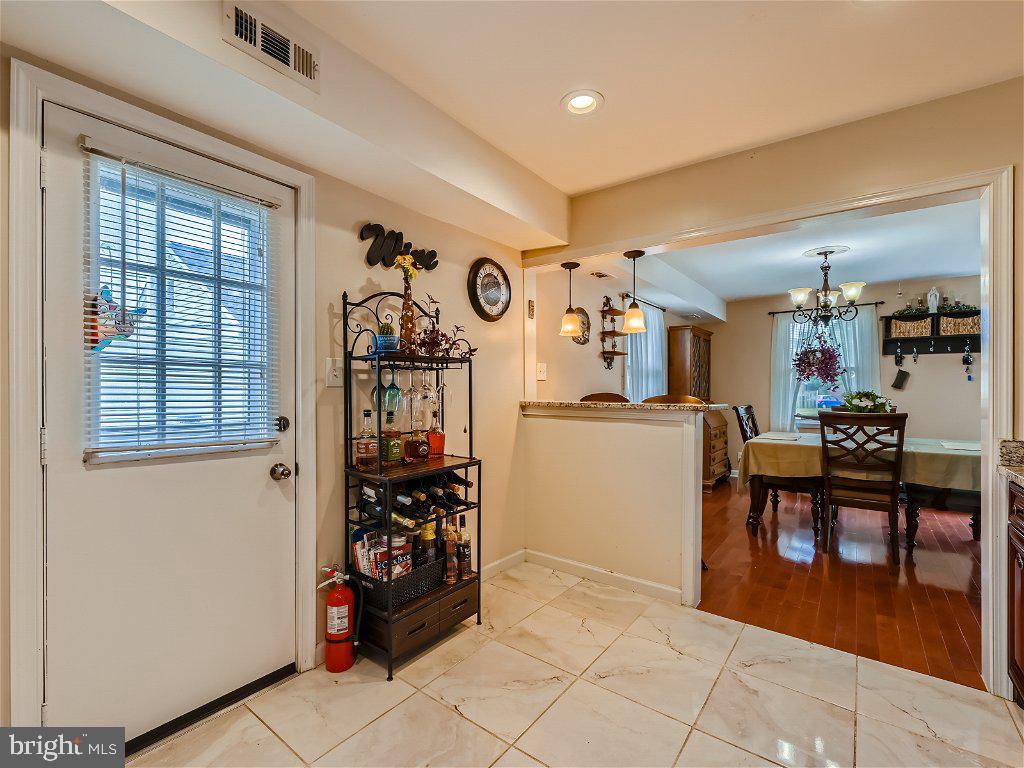 GRAY MANOR - Residential