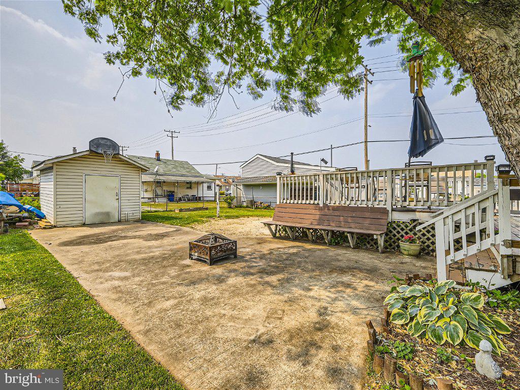 GRAY MANOR - Residential