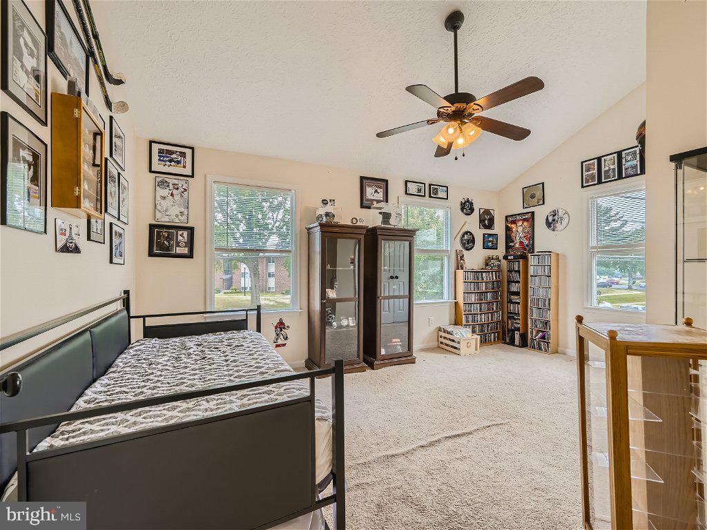 GRAY MANOR - Residential