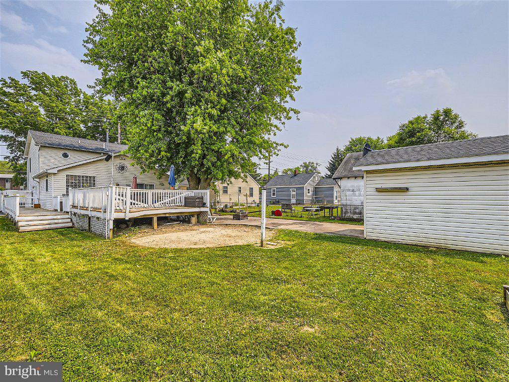 GRAY MANOR - Residential