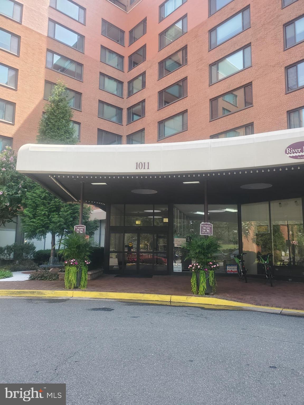 1011 ARLINGTON BOULEVARD 948