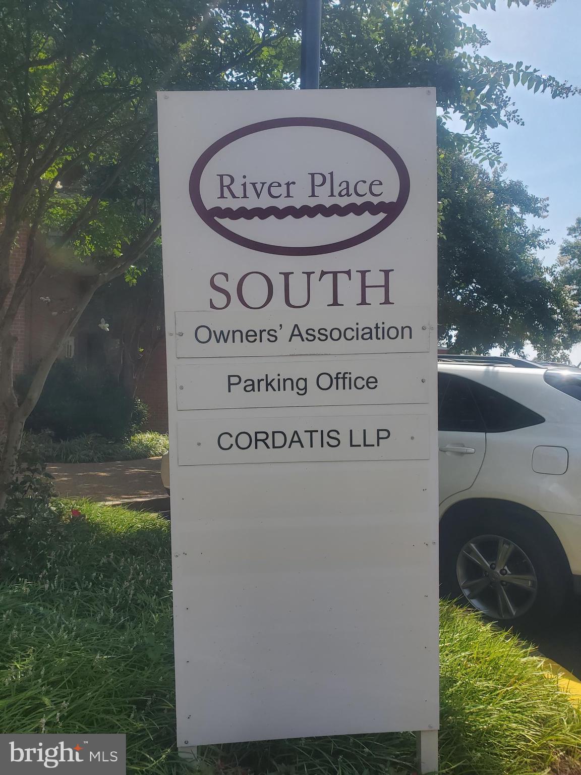 1011 ARLINGTON BOULEVARD 948