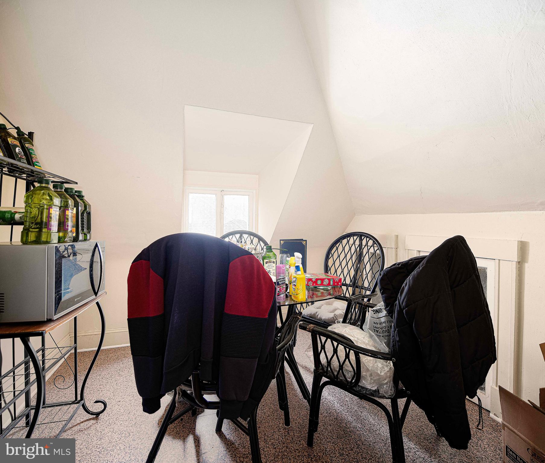 WEST ARLINGTON - Residential Income