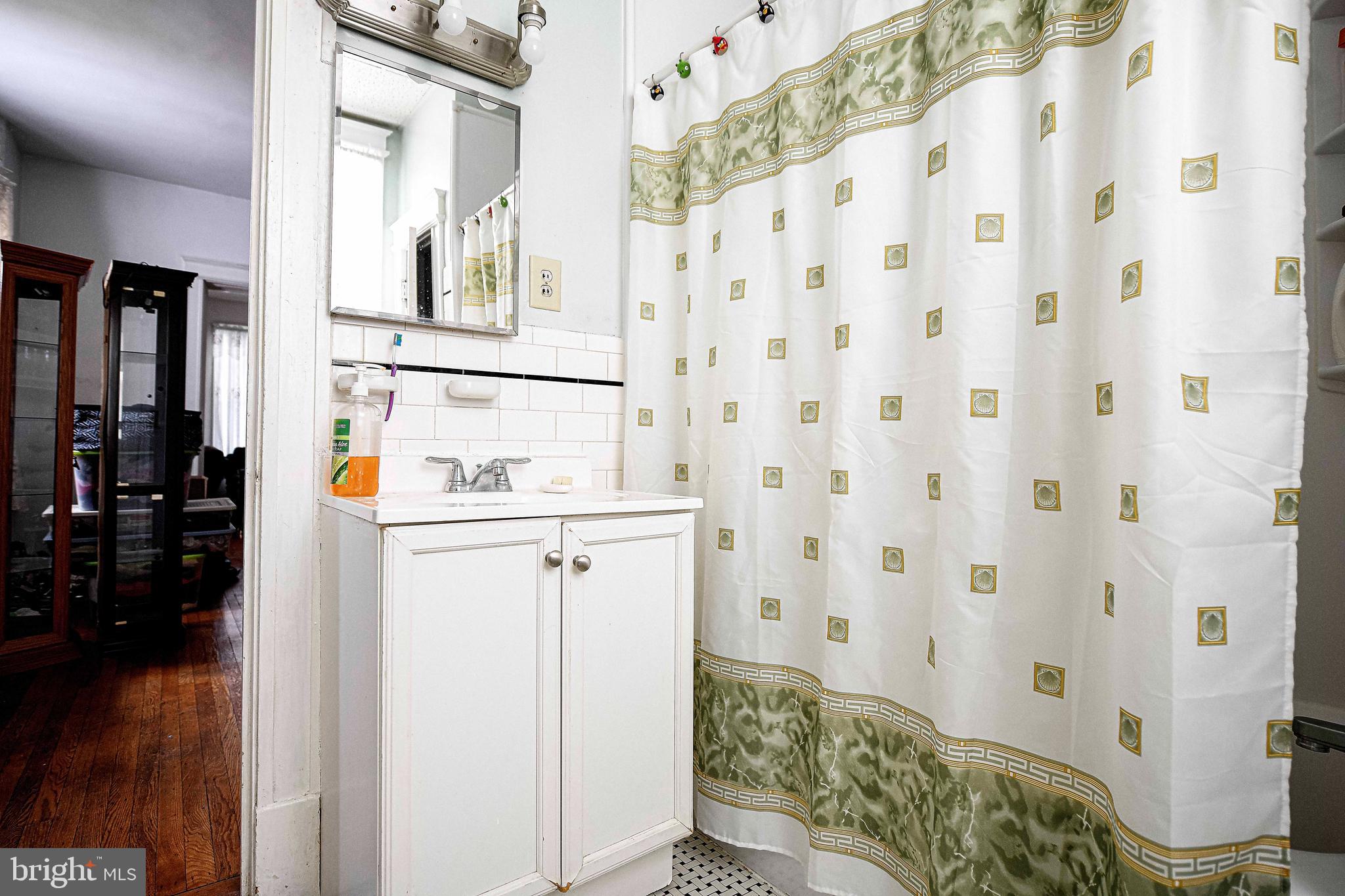 WEST ARLINGTON - Residential Income