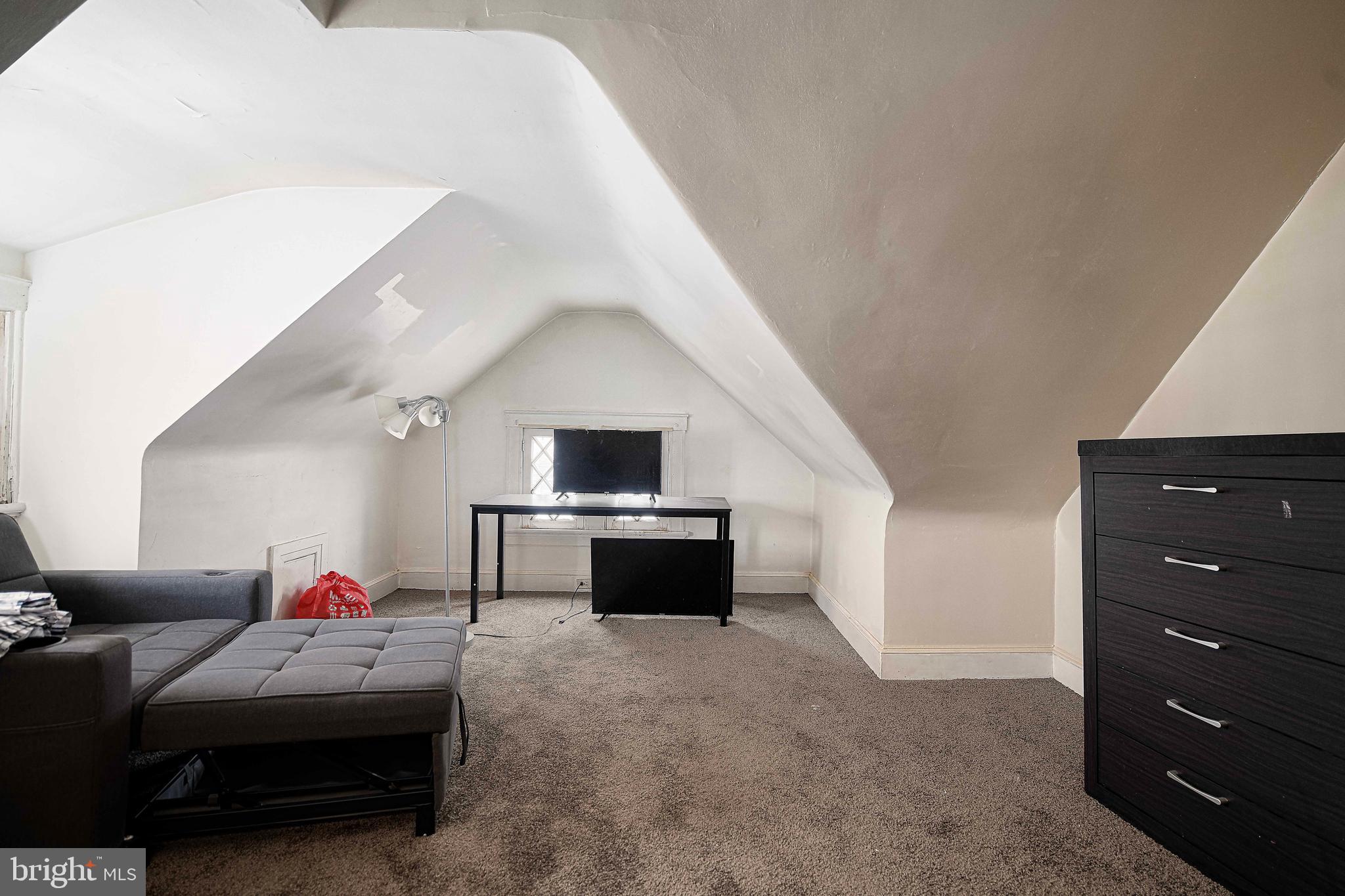 WEST ARLINGTON - Residential Income