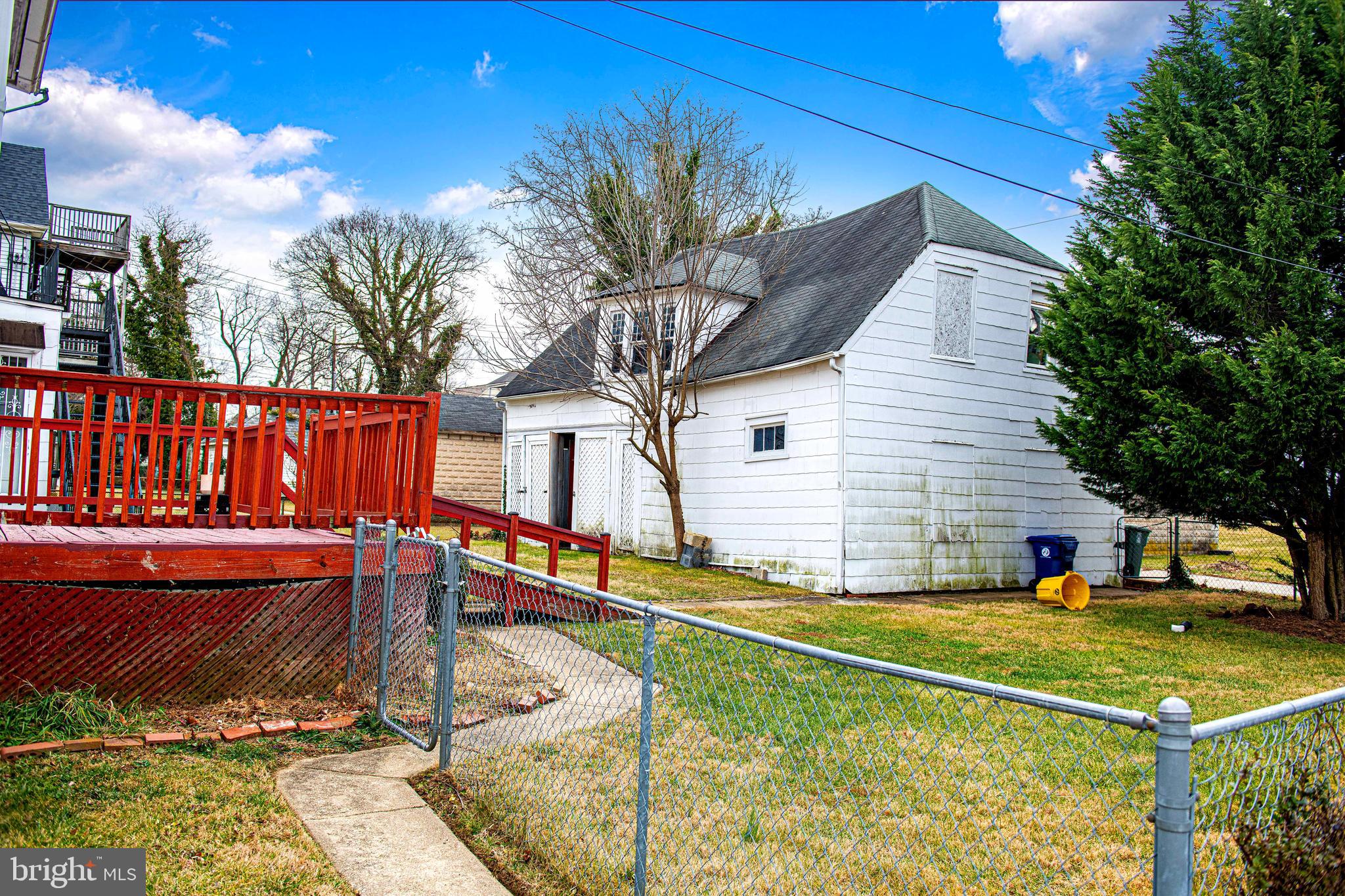 WEST ARLINGTON - Residential Income