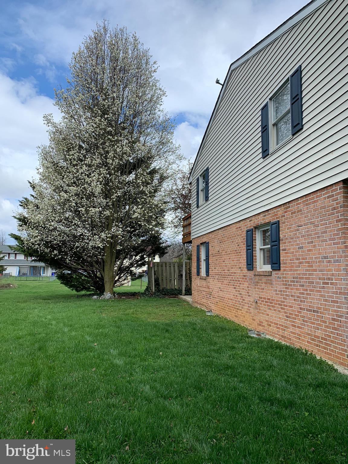 14879 ROBINHOOD CIRCLE