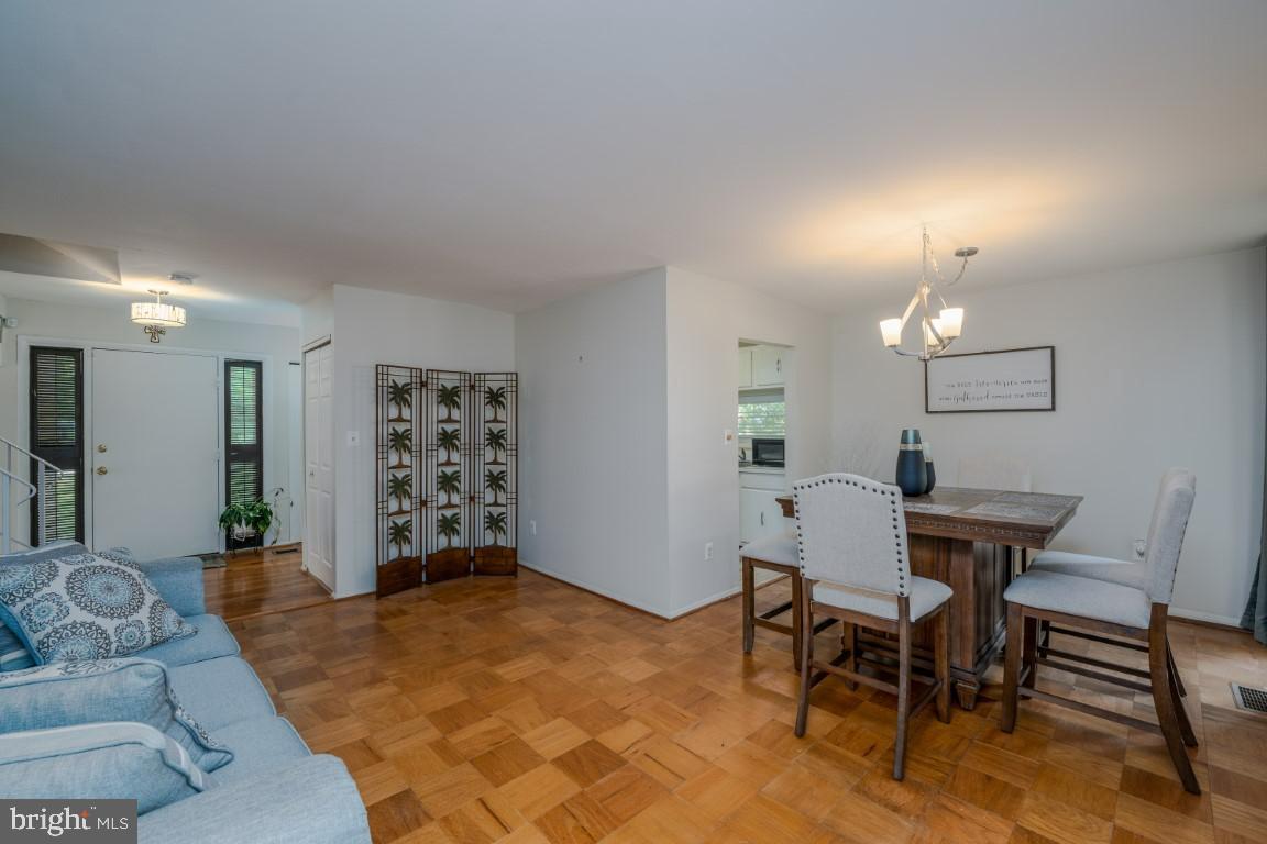 THUNDER HILL - Residential