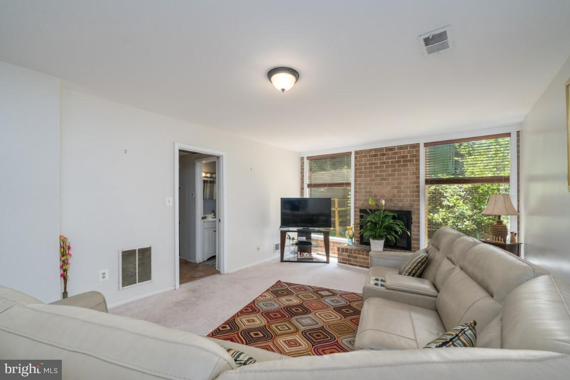 THUNDER HILL - Residential