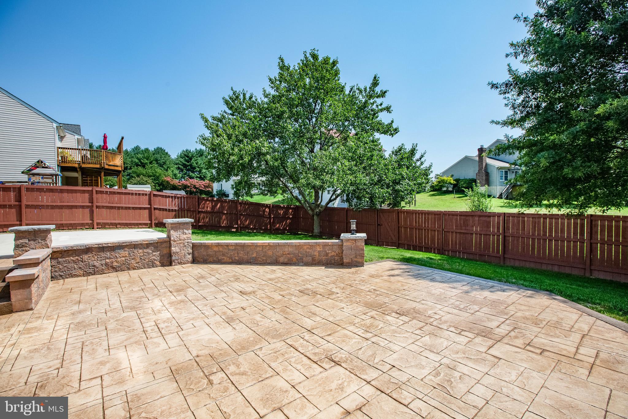 STRATFORD PLACE - Residential