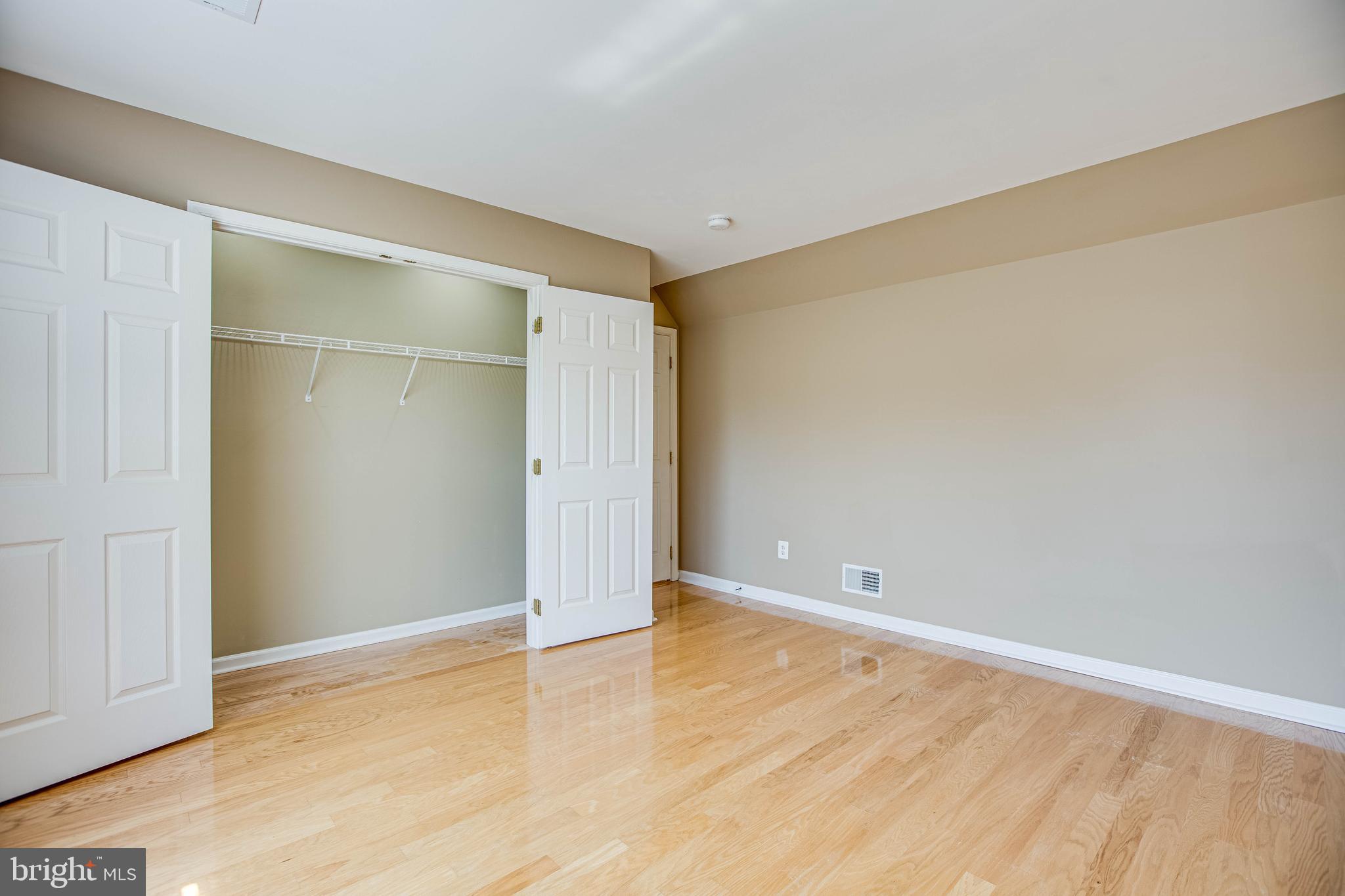 STRATFORD PLACE - Residential