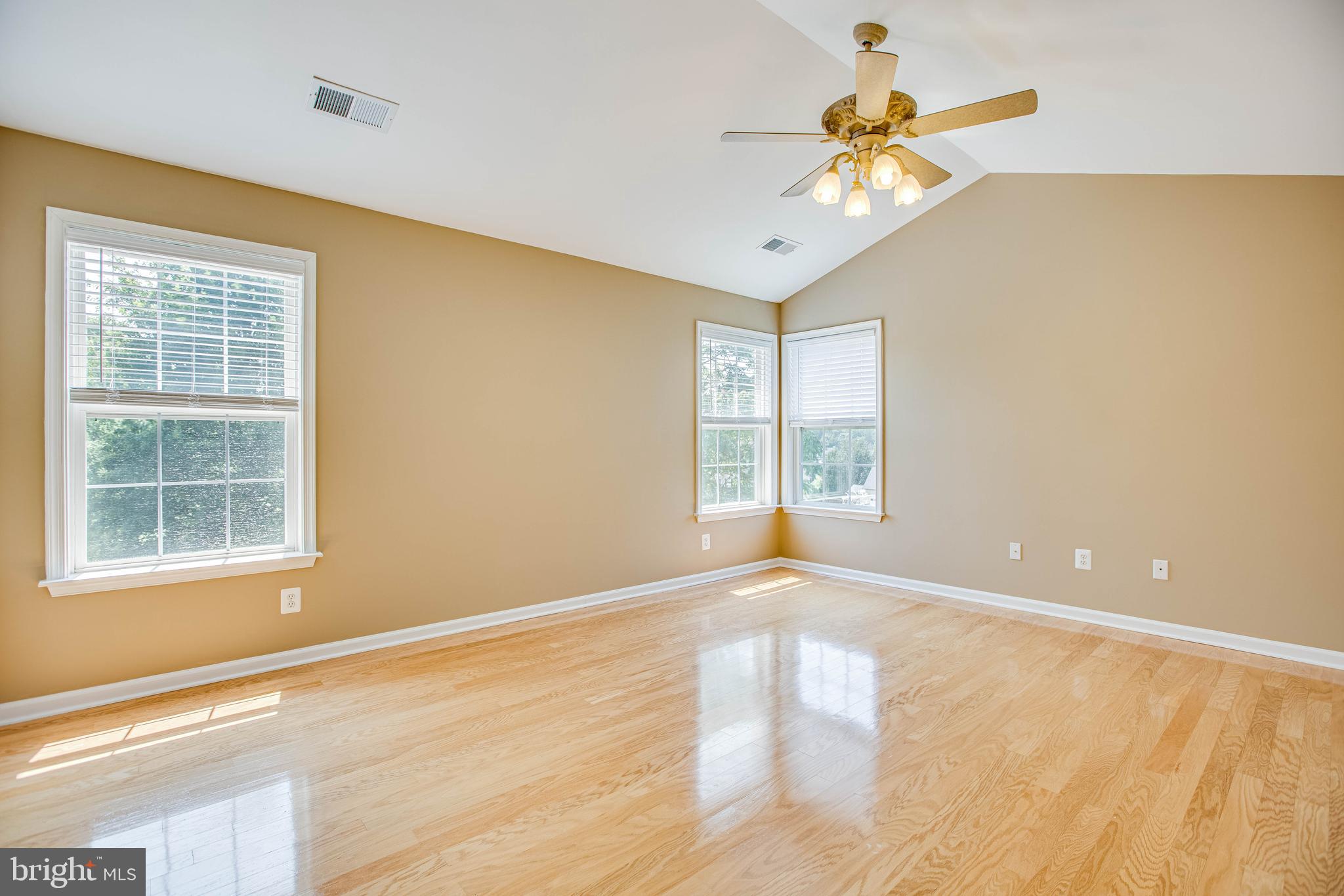 STRATFORD PLACE - Residential