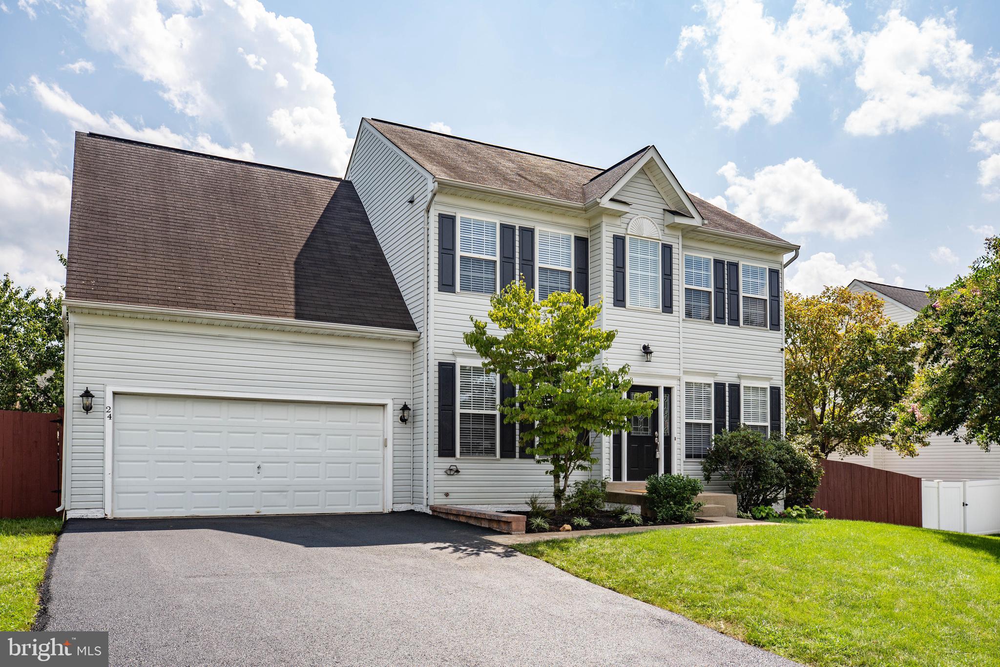 STRATFORD PLACE - Residential