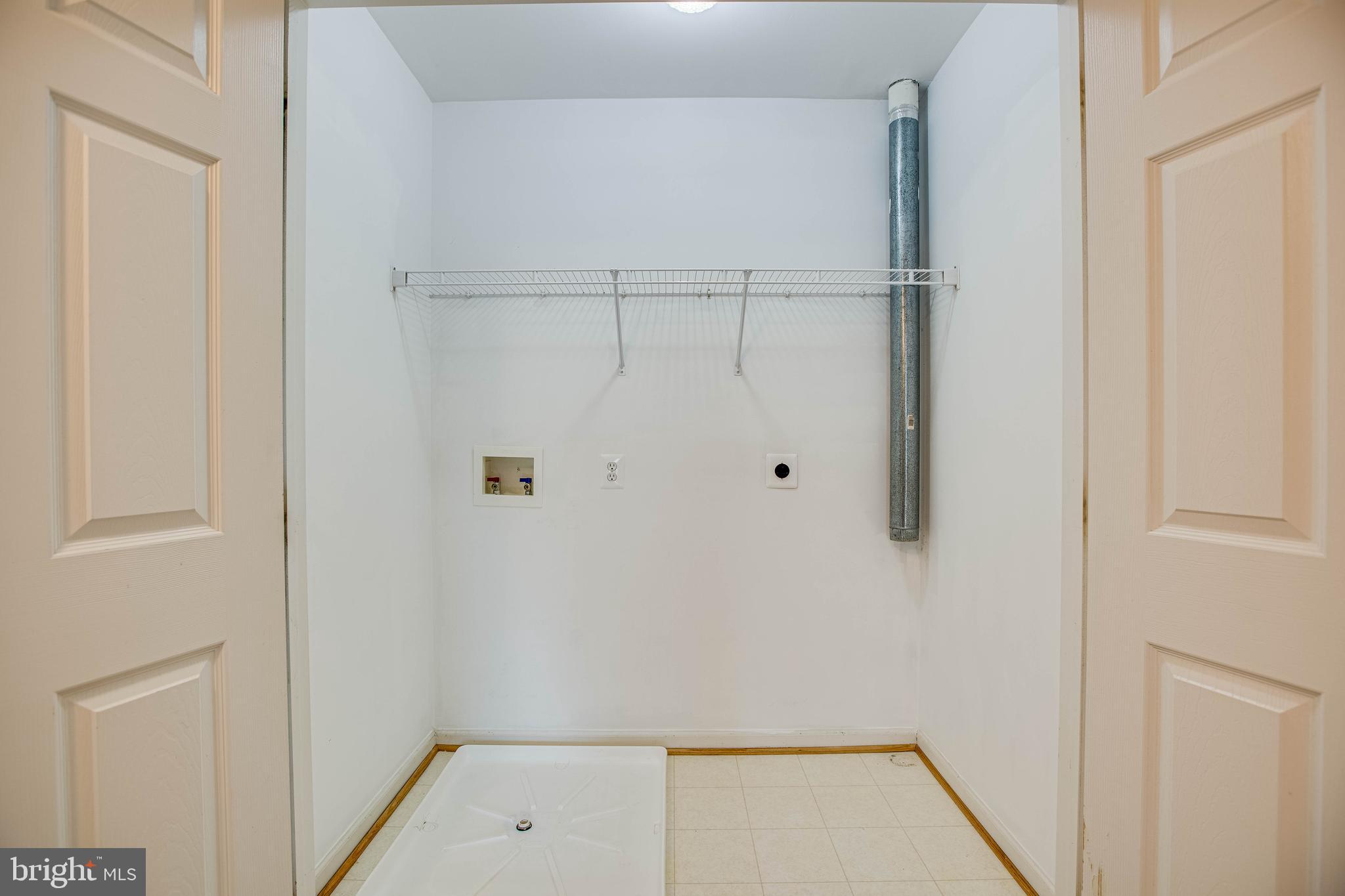 STRATFORD PLACE - Residential