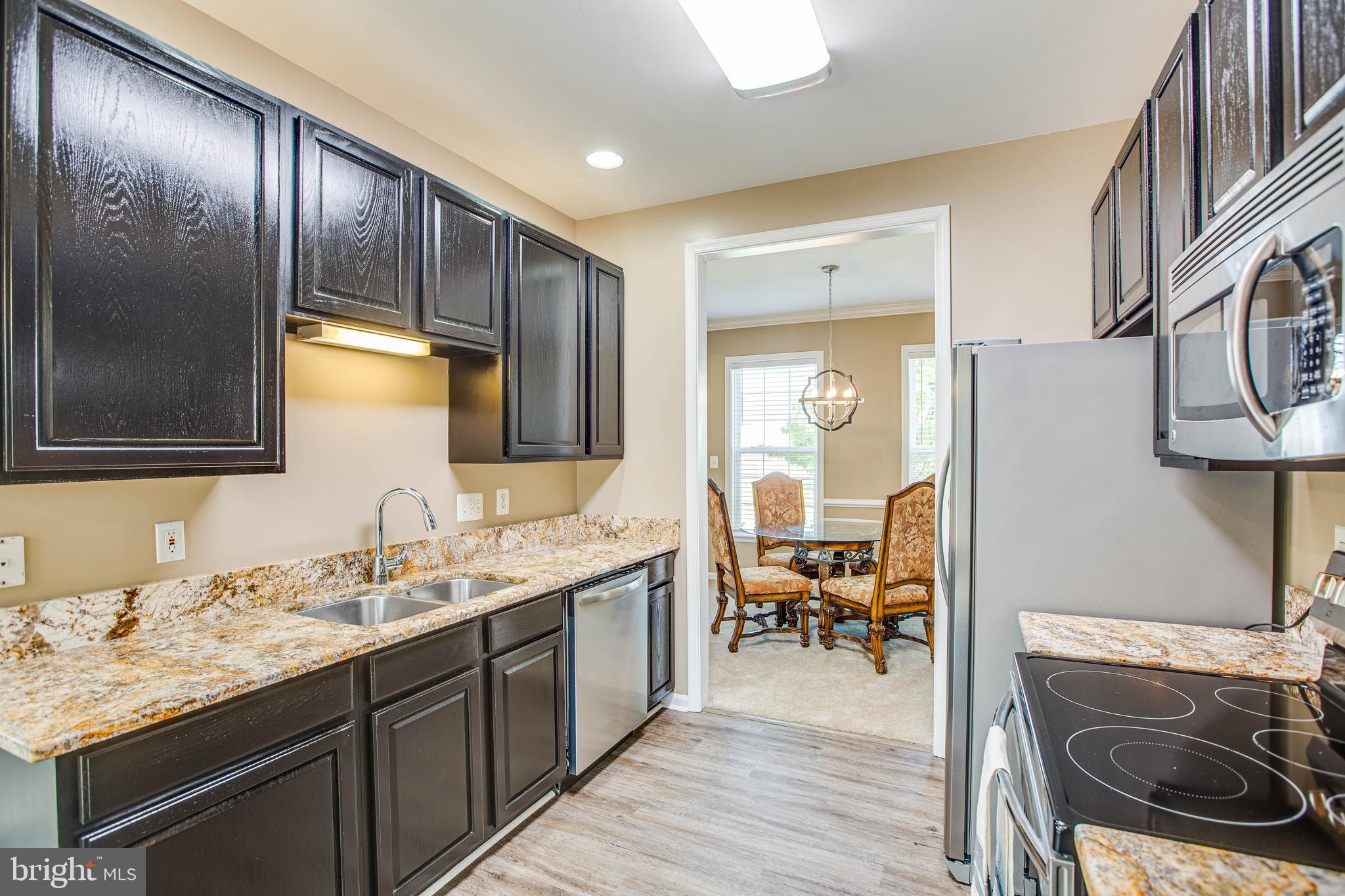 STRATFORD PLACE - Residential