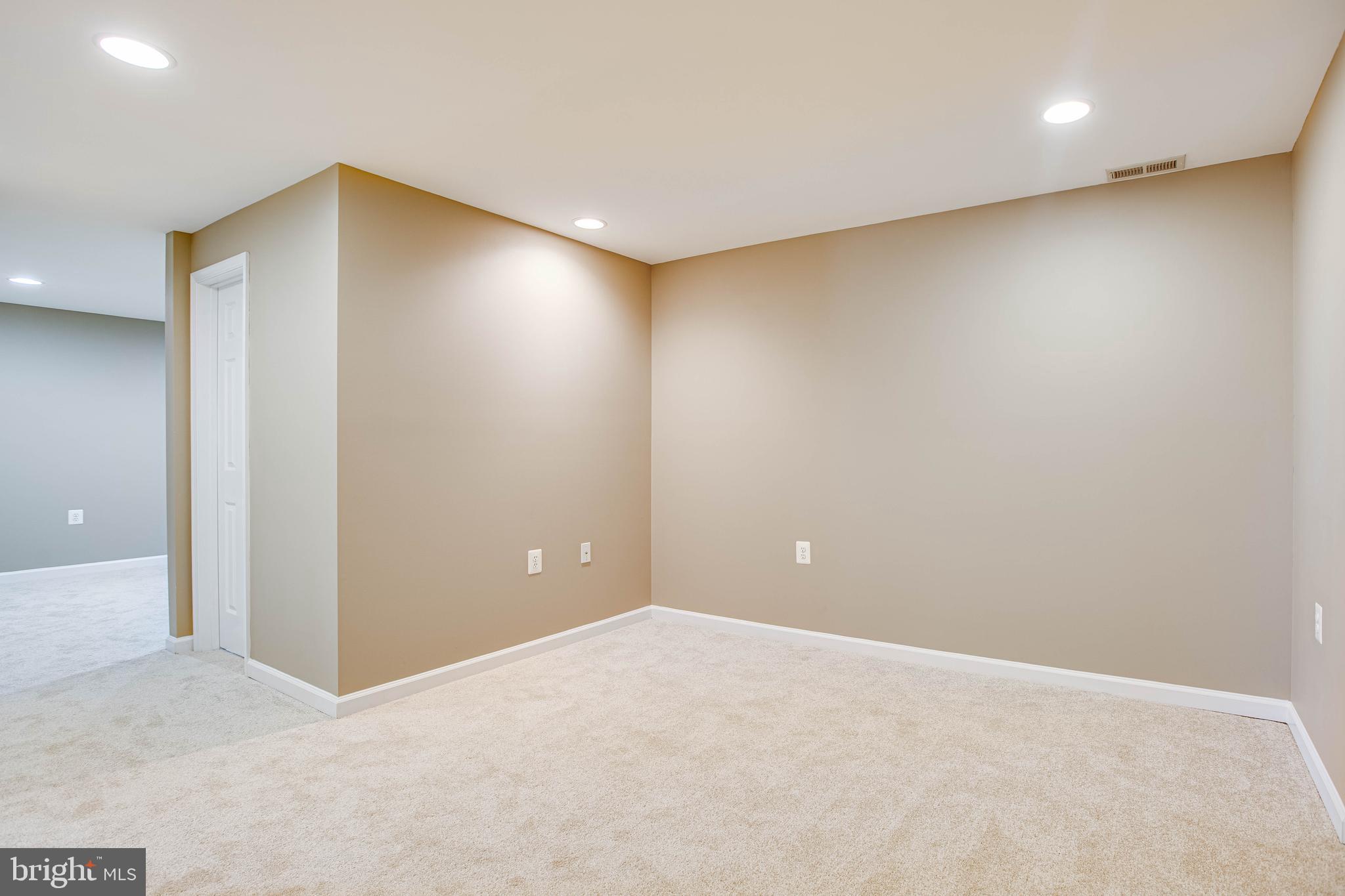 STRATFORD PLACE - Residential