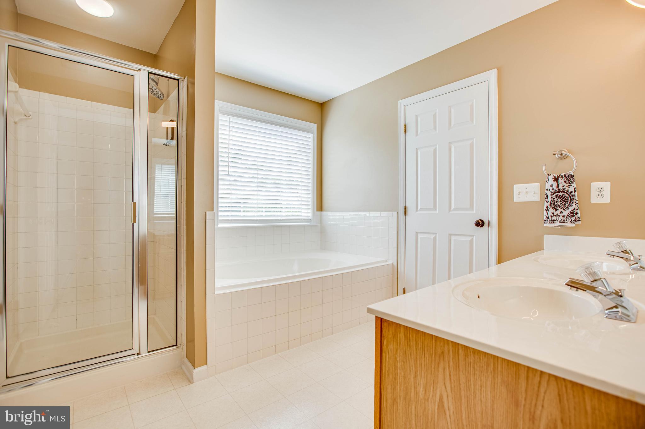 STRATFORD PLACE - Residential