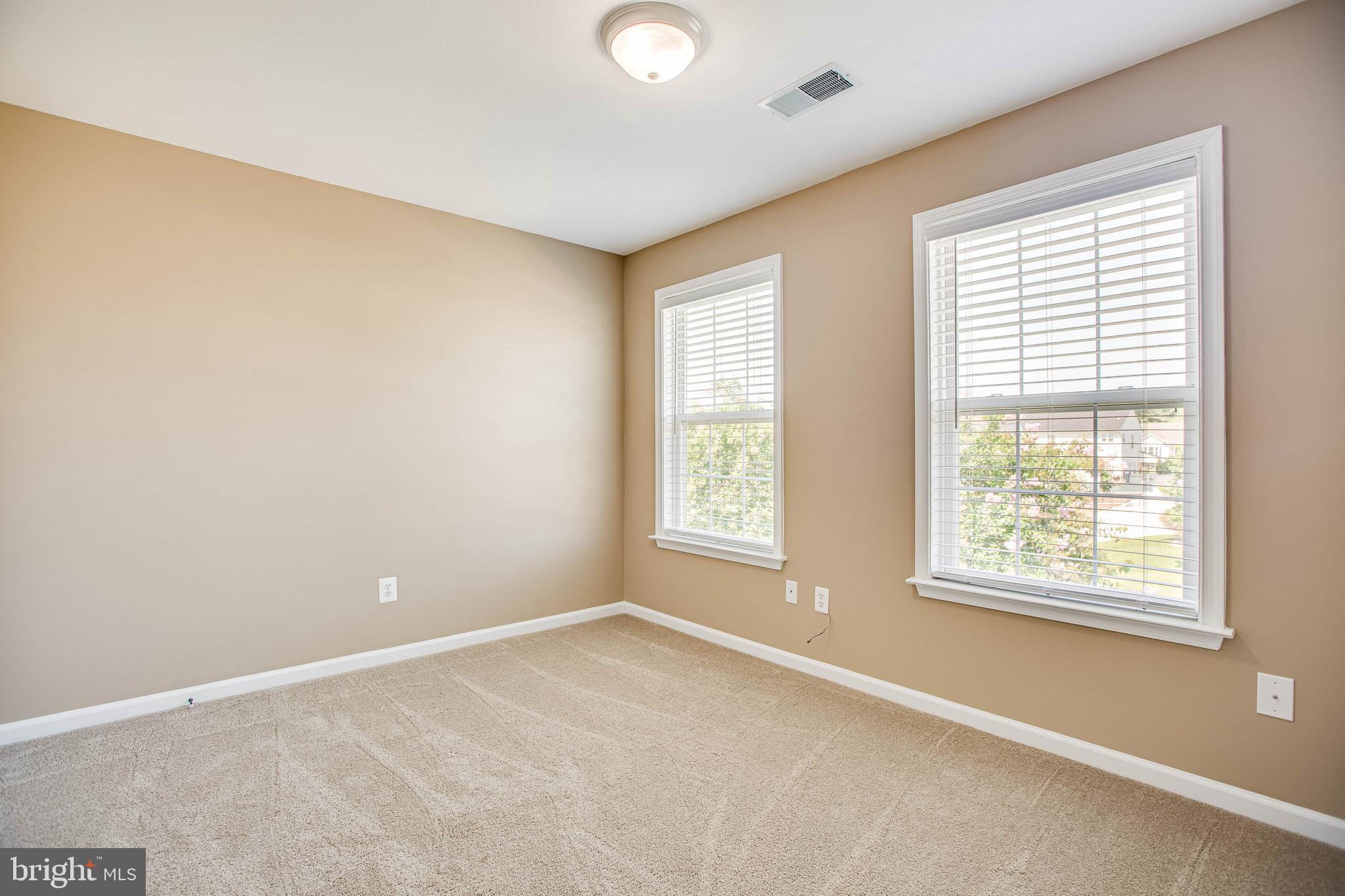 STRATFORD PLACE - Residential