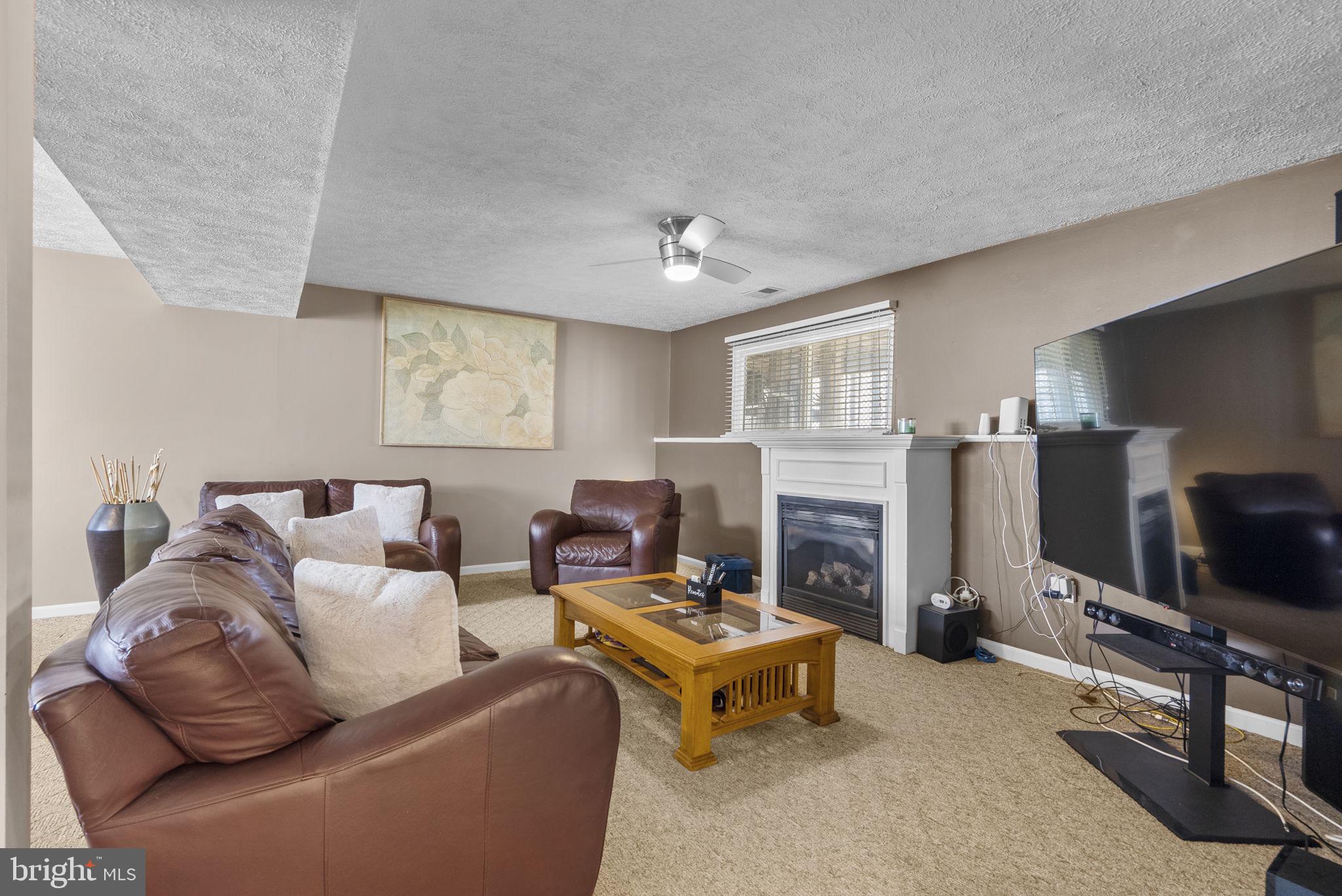 TINKERS CREEK ESTATES - Residential