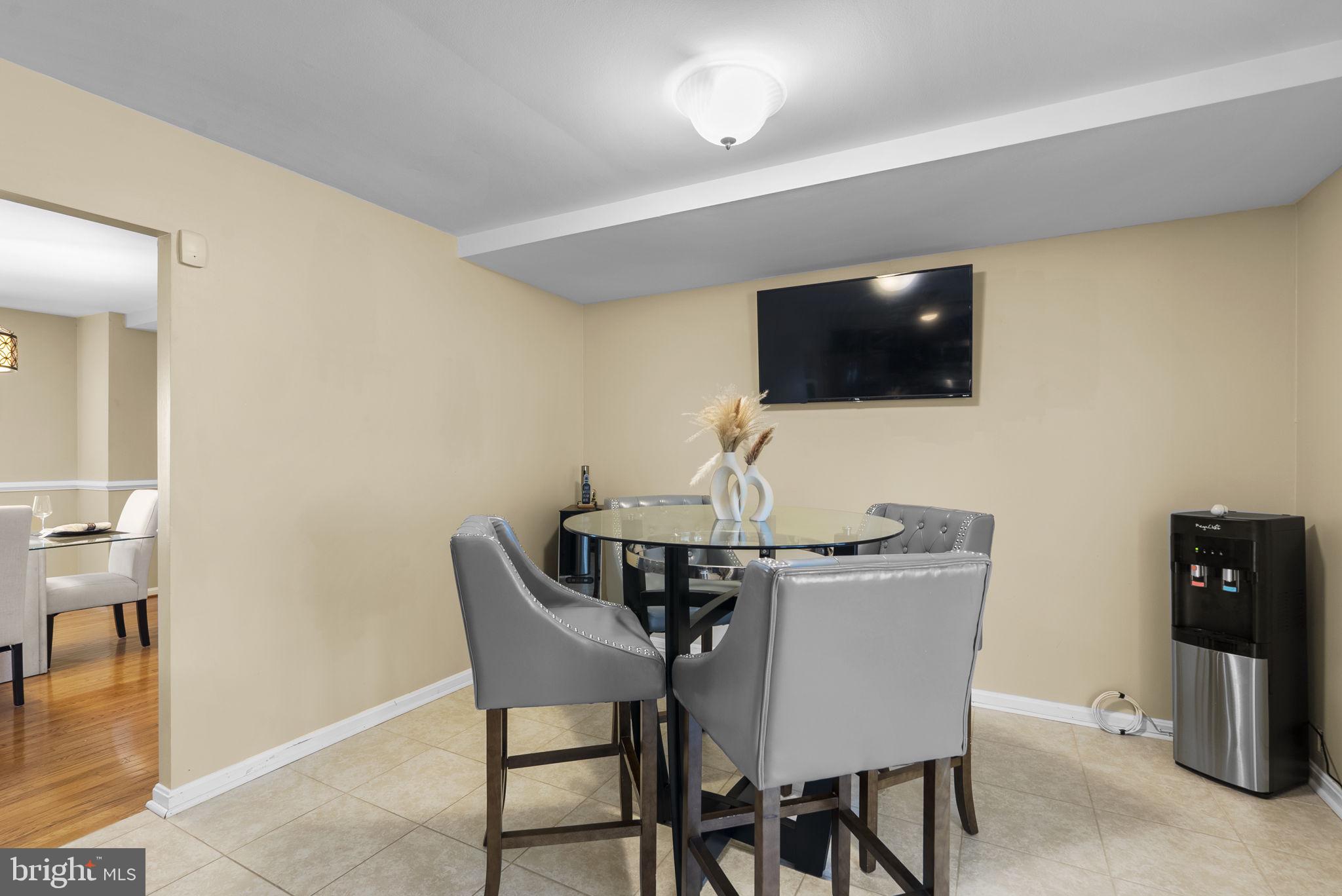 TINKERS CREEK ESTATES - Residential