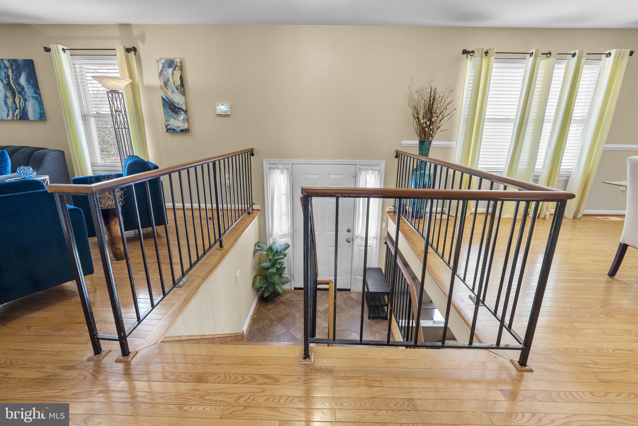 5410 TINKERS CREEK PLACE