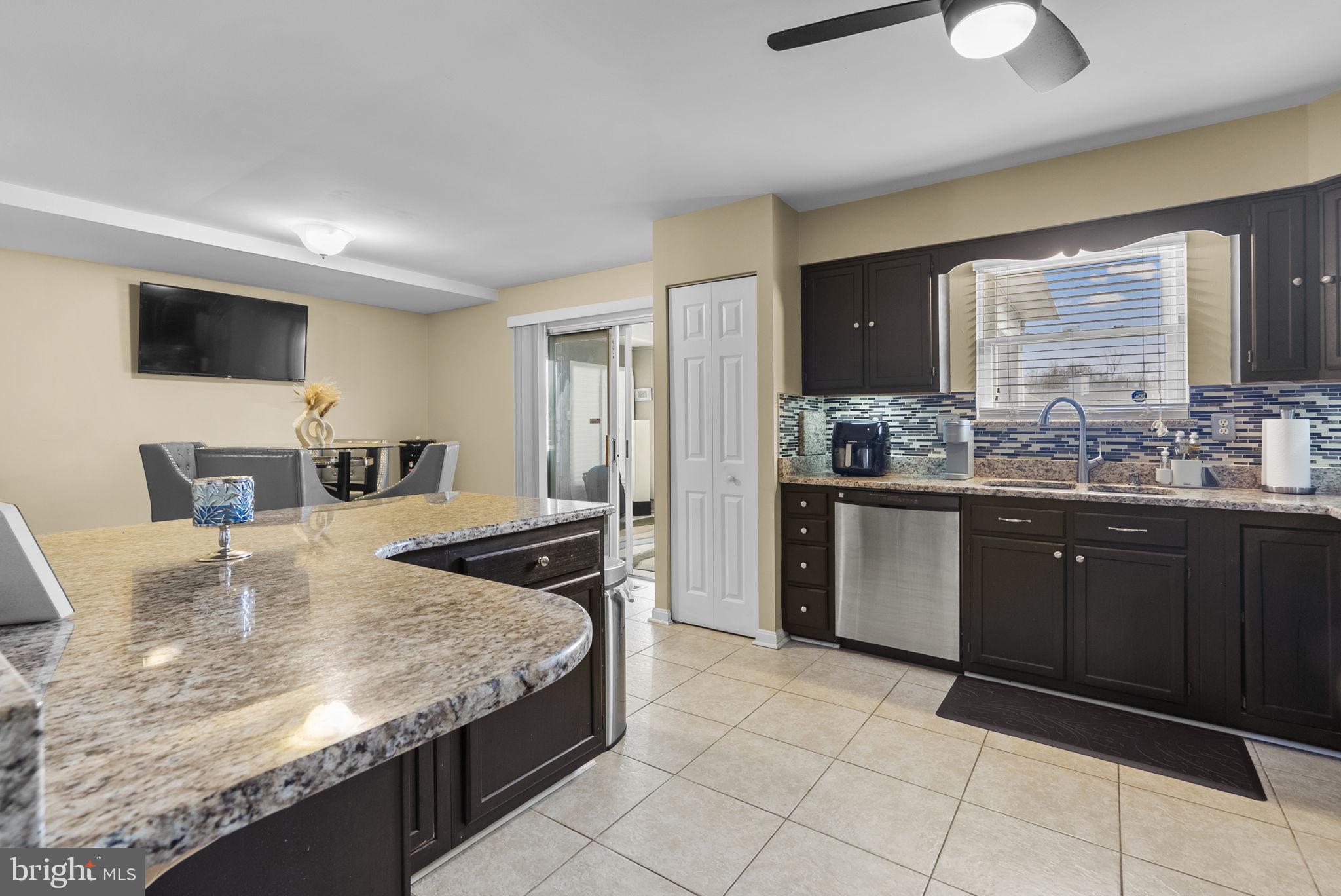 TINKERS CREEK ESTATES - Residential