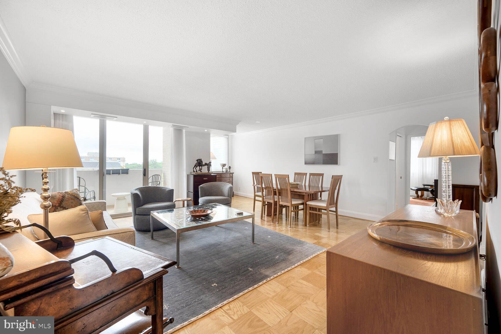 4601 N PARK AVENUE 1118