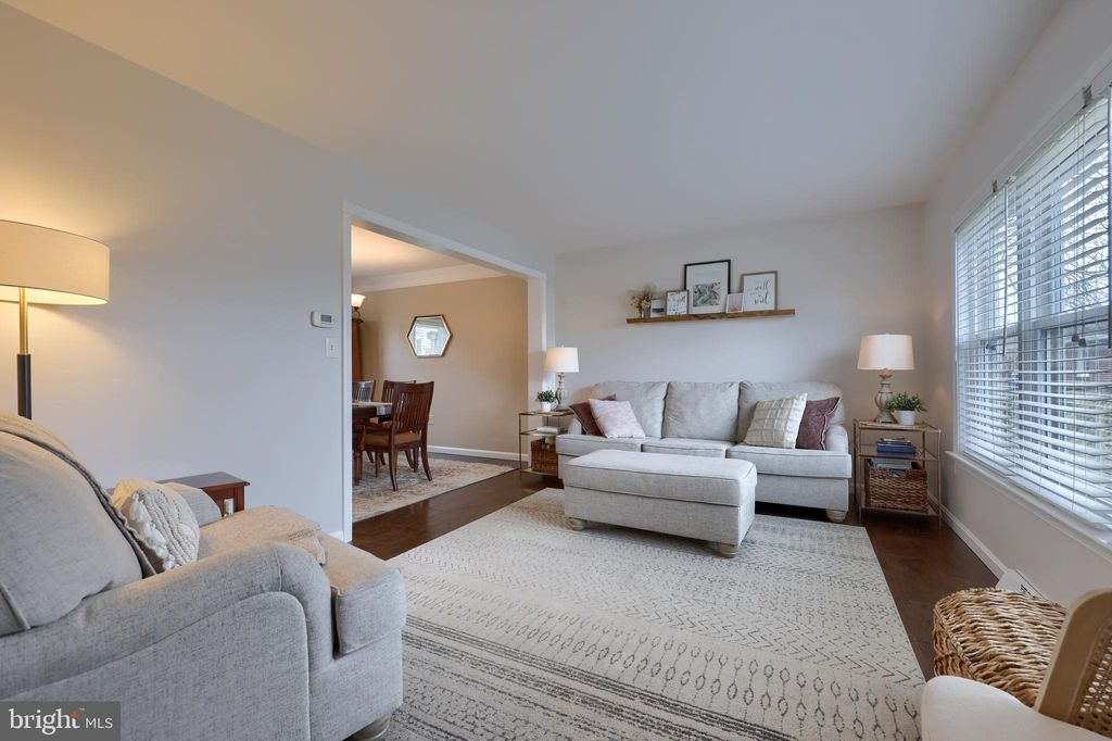 Photo of 340 W CEDAR ST, NEW HOLLAND, PA 17557 (MLS # PALA2031648)